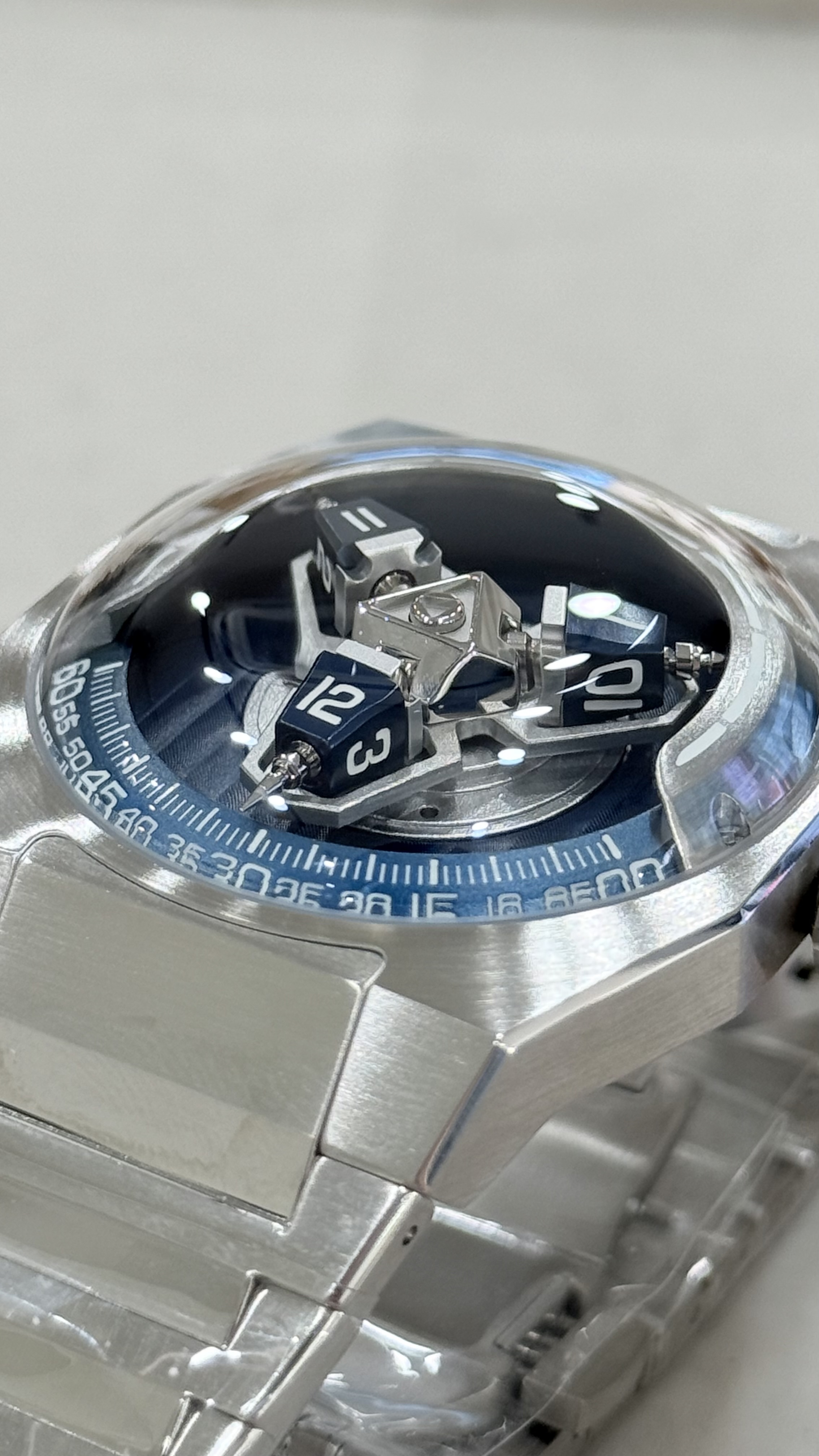 Cerberus Sapphire (鋼帶+藍色膠帶)