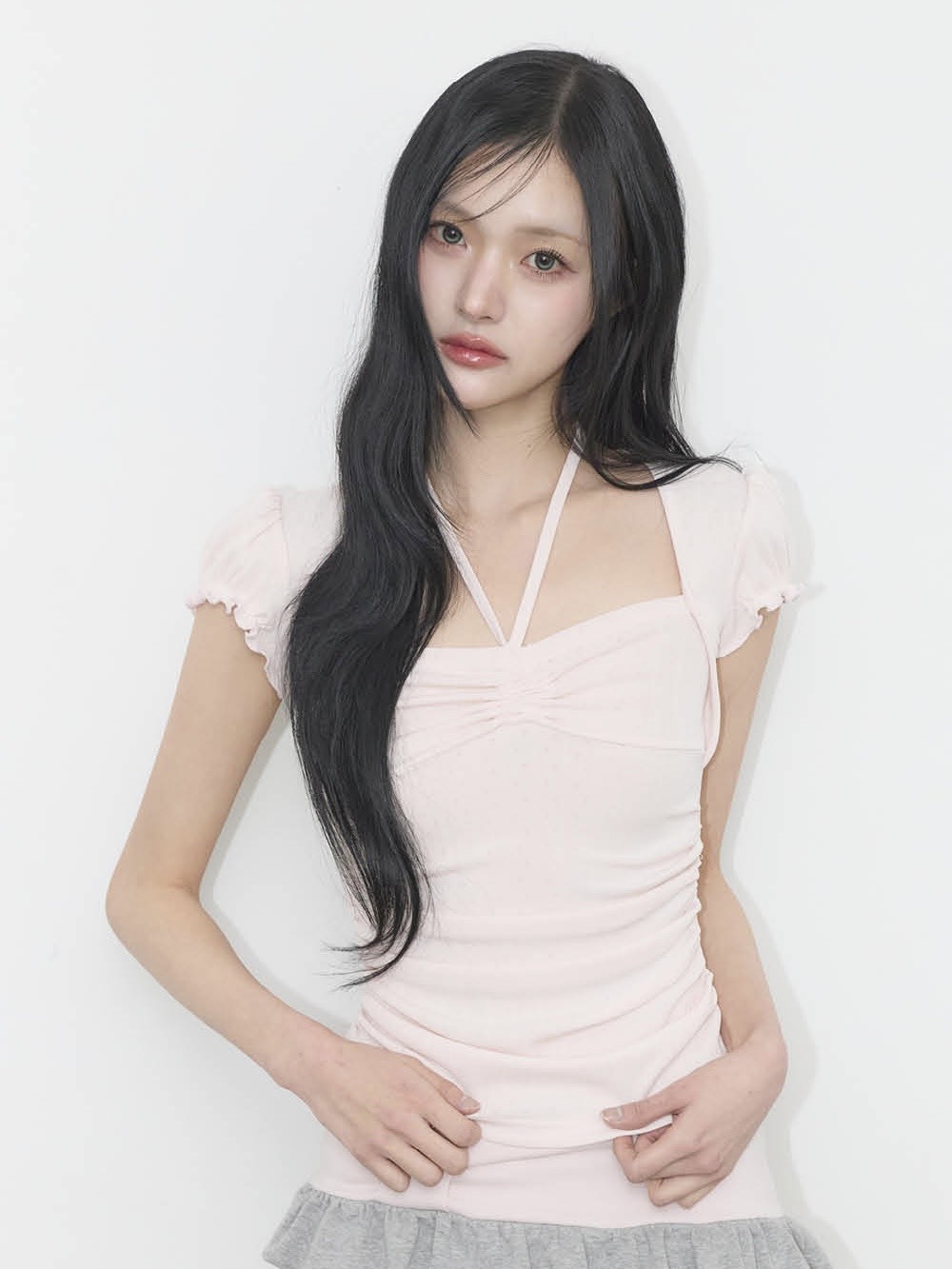 (預購）ILLIGO Shirring Halter 抓皺繞脖上衣