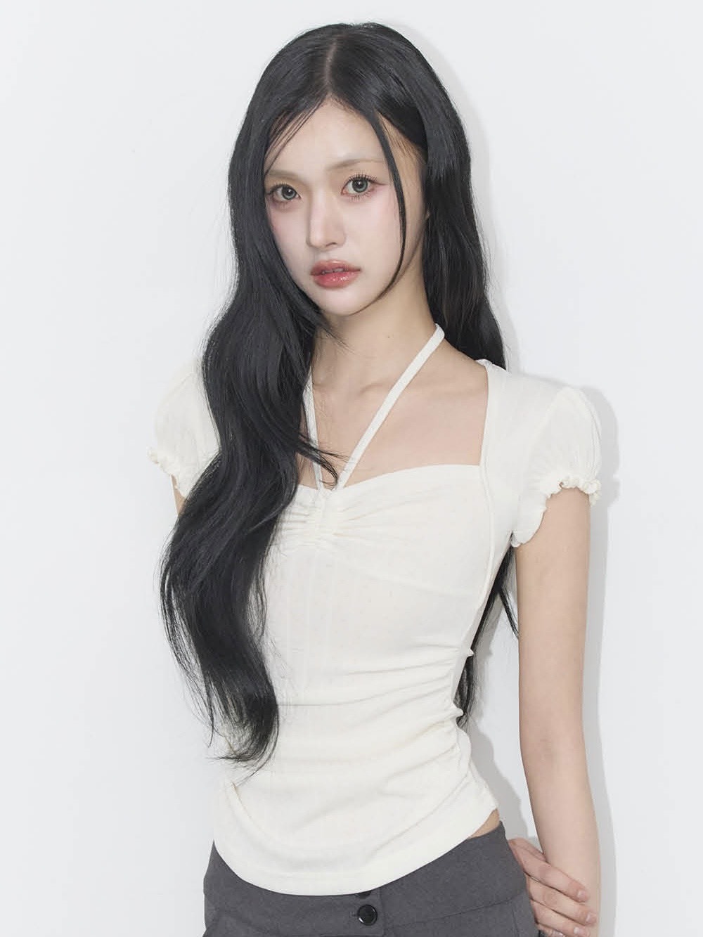(預購）ILLIGO Shirring Halter 抓皺繞脖上衣