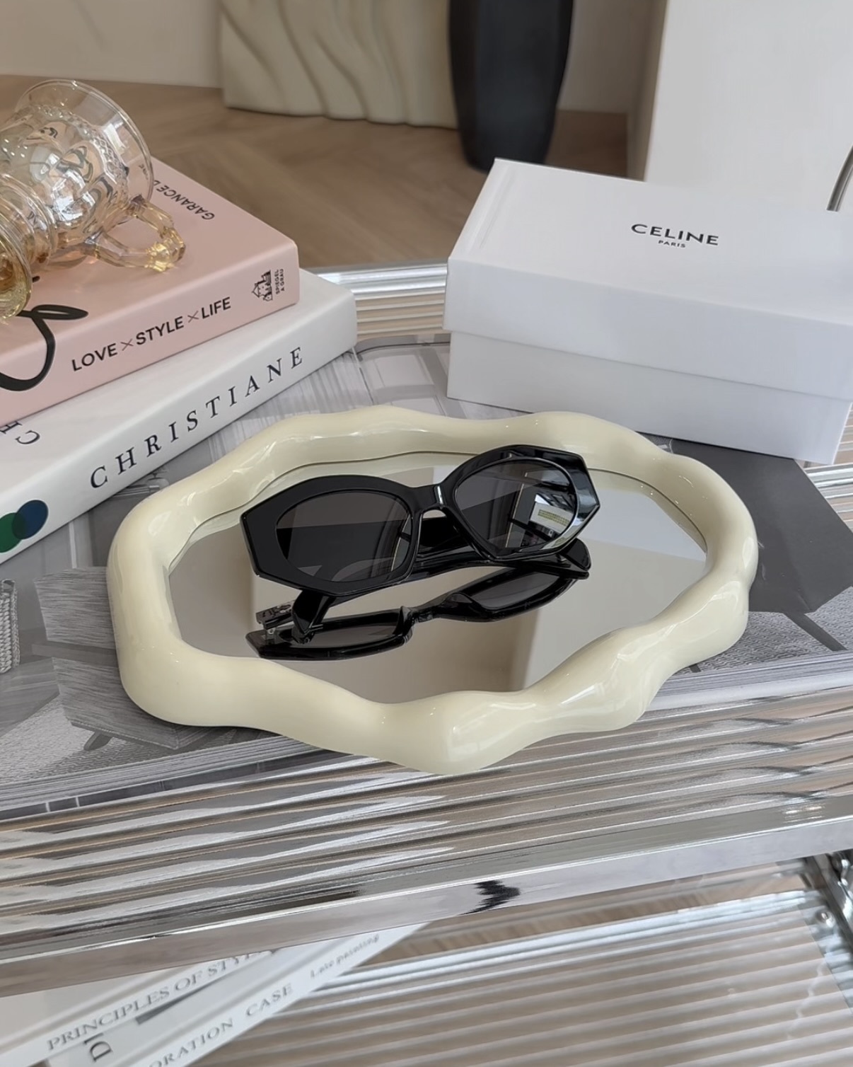 CELINE｜Cl40238 多邊形小貓眼墨鏡 黑色