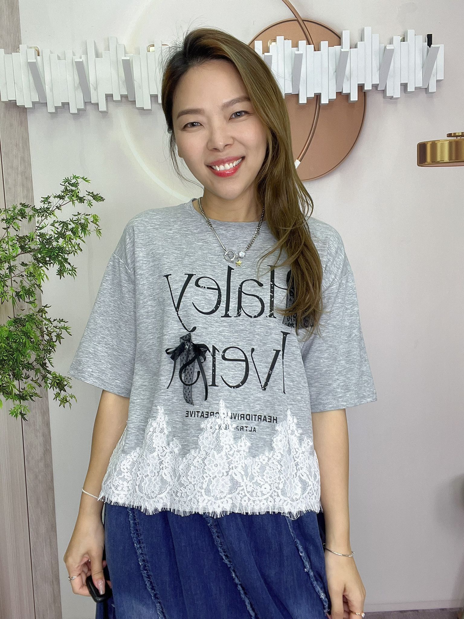 ma牌子英文字拼Lace  top~164L