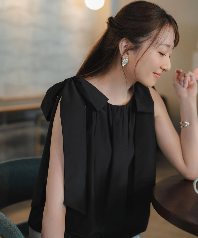 [預購] NATURAL BEAUTY BASIC 心動不已♡ 緞帶上衣