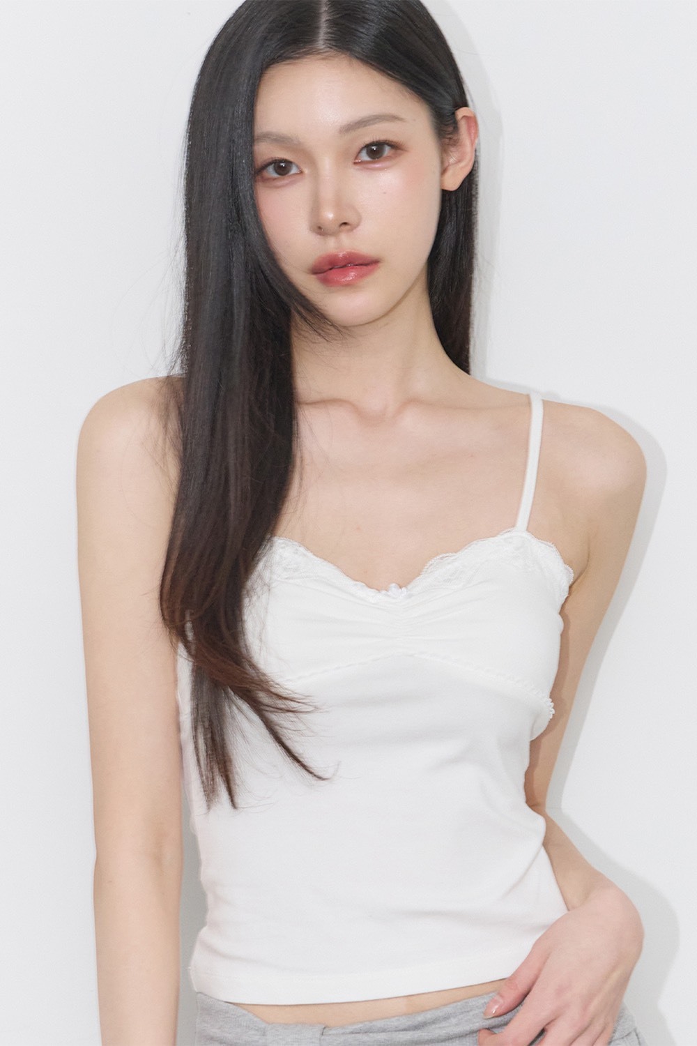 (預購）ILLIDO 抓皺造型蕾絲背心