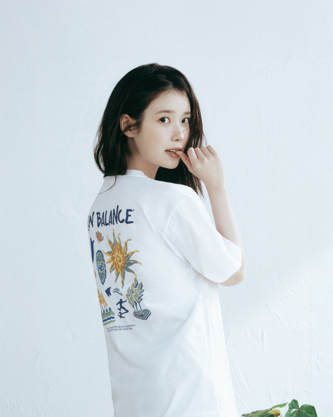 🇰🇷 NEW BALANCE NB Sunny Rainy Collection "SEMI OVER FIT" 涼感 插畫短T 短袖 IU代言同款 李知恩 / 預購
