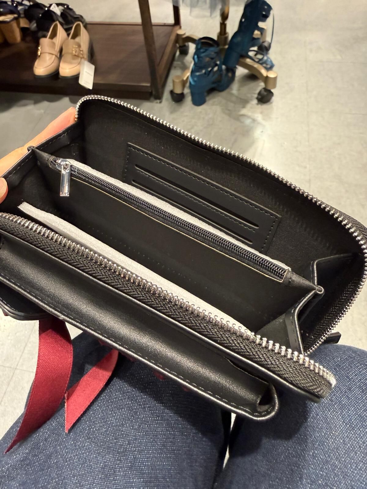 AS25 手機包、有斜孭帶 闊4.5 高8 $329