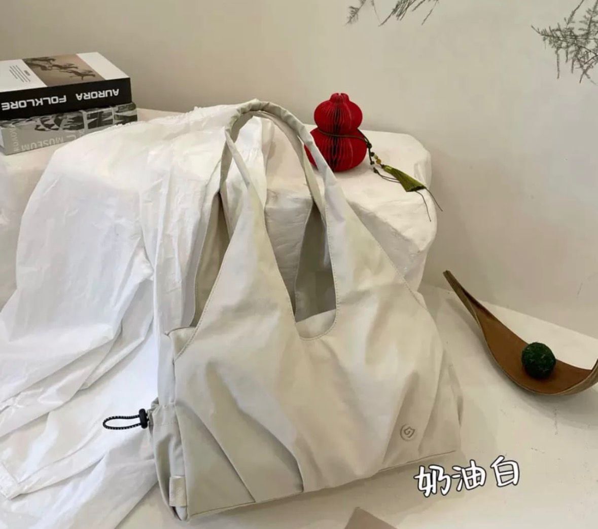 簡約風格尼龍束繩單肩包