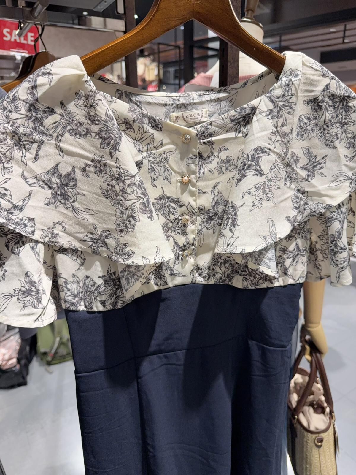 AS35 胸38長43 腰 26-34 hip 44 $319
