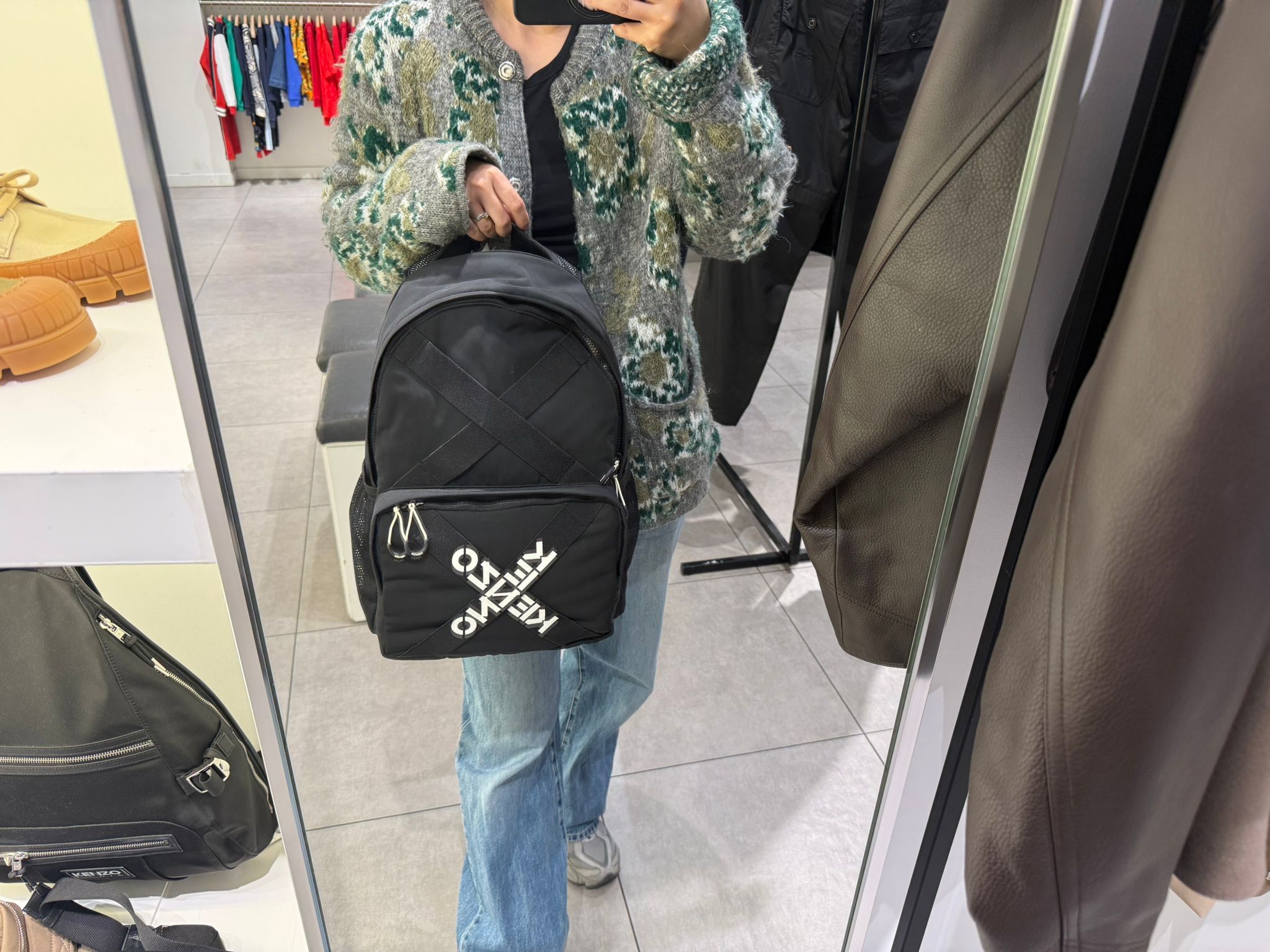 LYS02157 Kenzo 字母Logo黑色大背囊