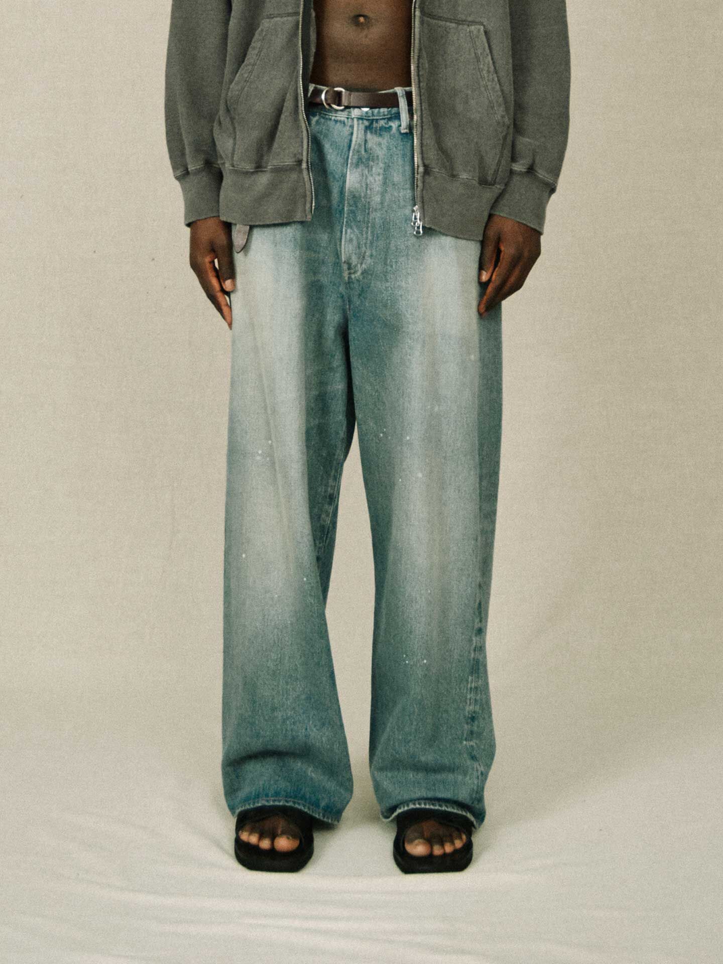 YOKO SAKAMOTO 5 Pocket Baggy Pants Fade Indigo