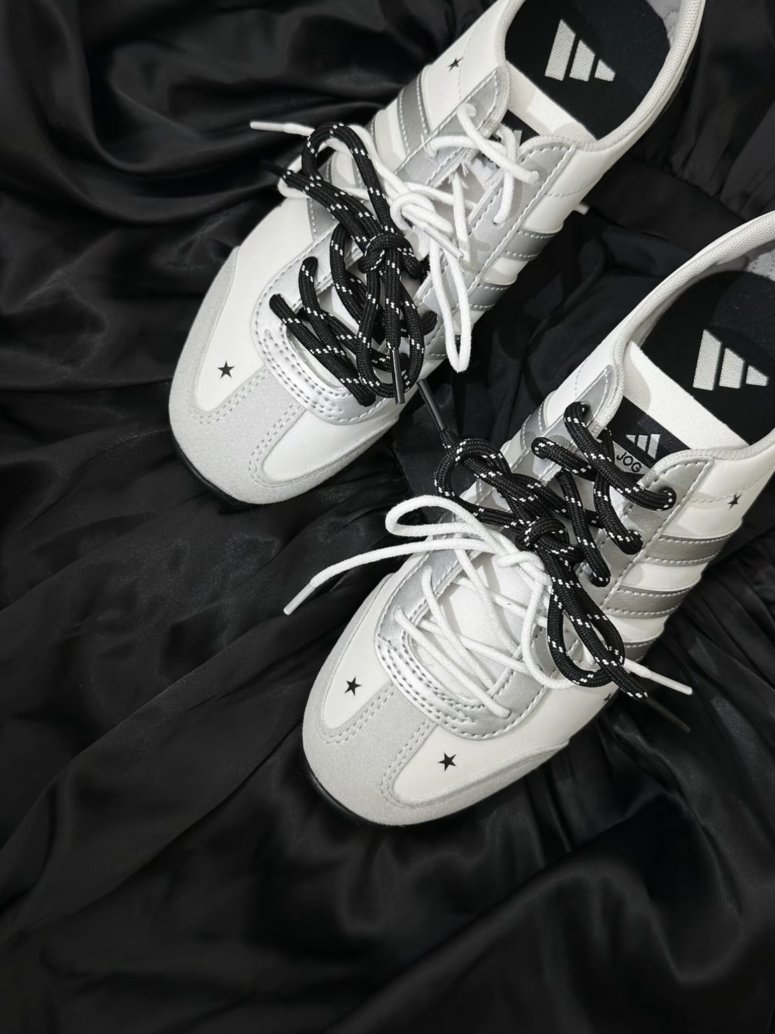 【訂製鞋款】ADIDAS VS JOG 2.0 小行星 MIU系 雙鞋帶 簡約 百搭 德訓鞋 黑白銀  JR4653(Team728-小行星)