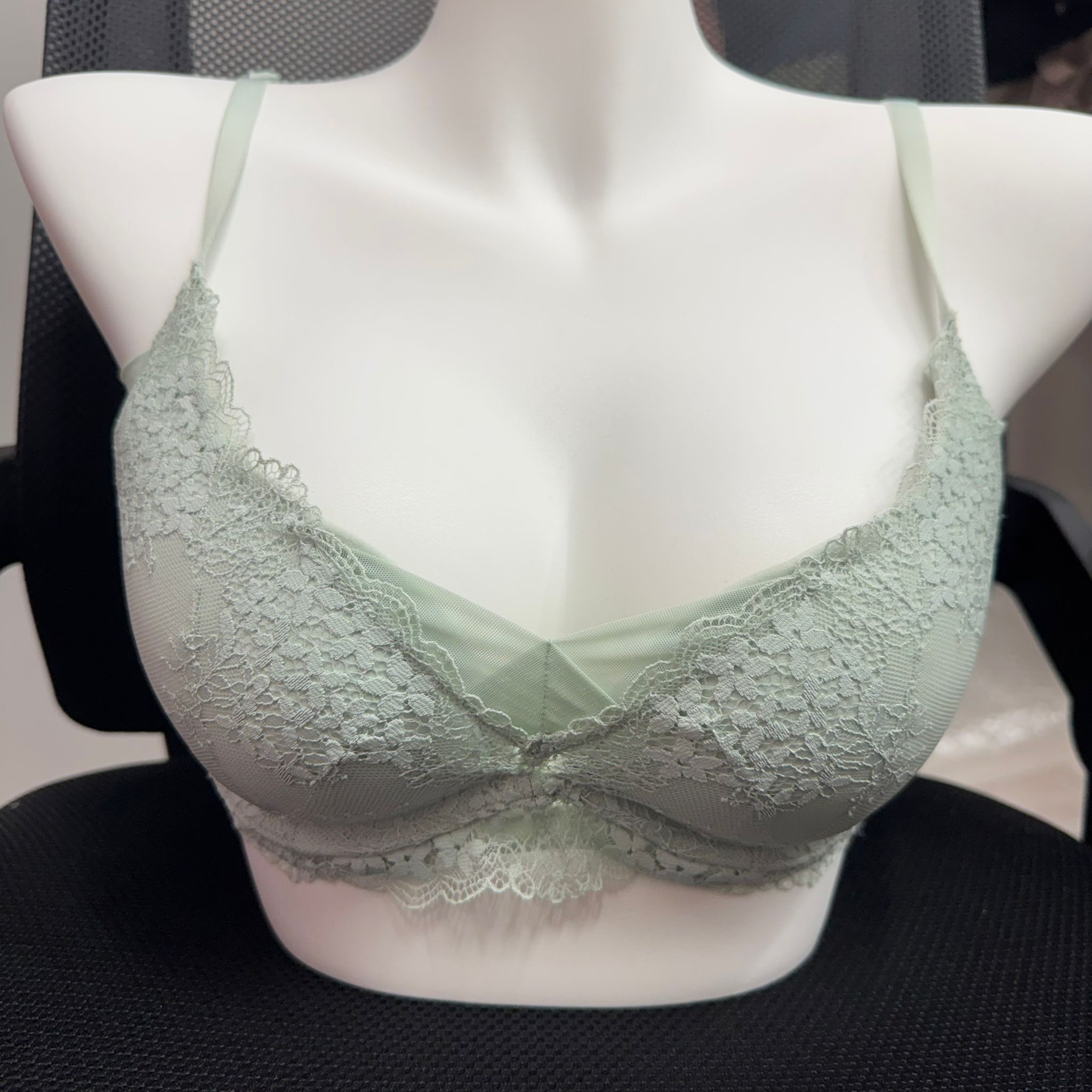 HKCG0515-027 【GLOW-UPMAGIC】J型軟鋼圈強包覆玻尿酸美胸內衣 Green lily EB26019 (A27M-2XL)