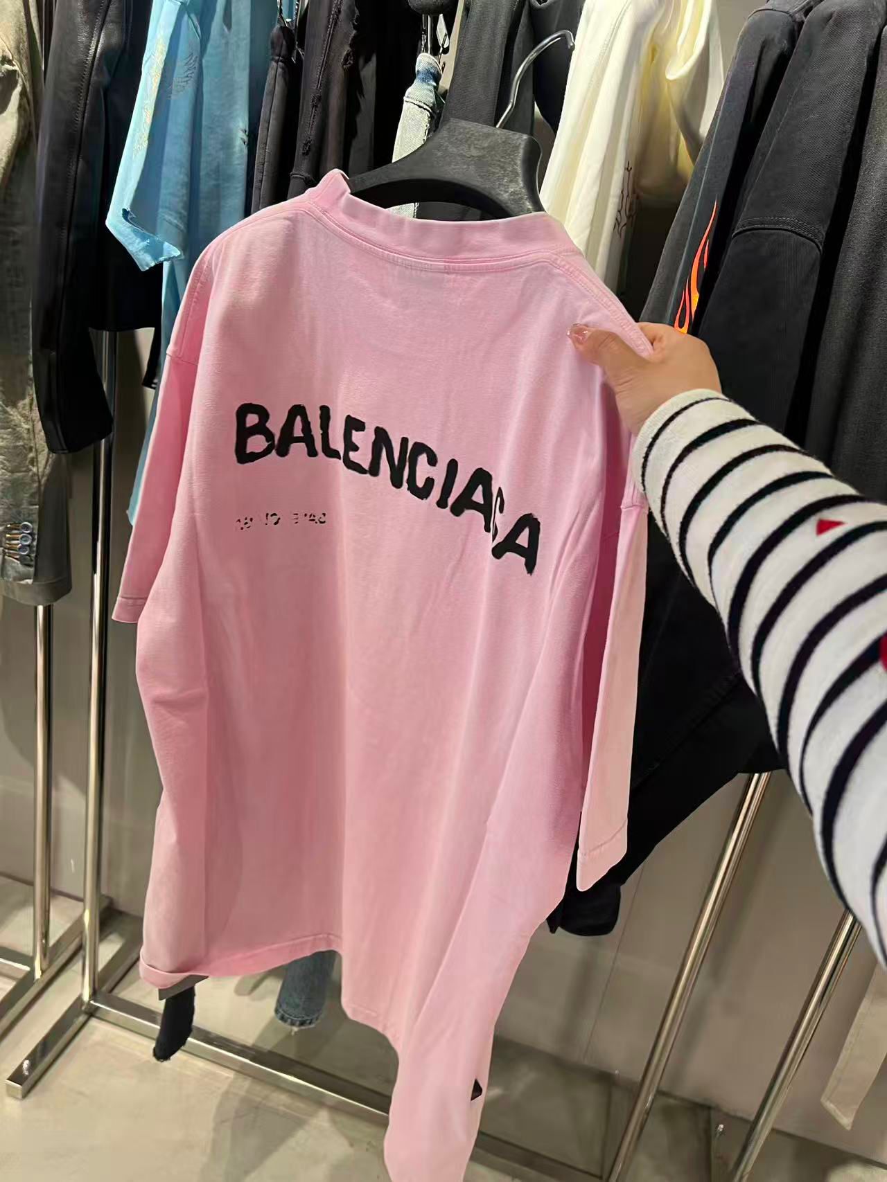 Outlet Balenciaga T-Shirt