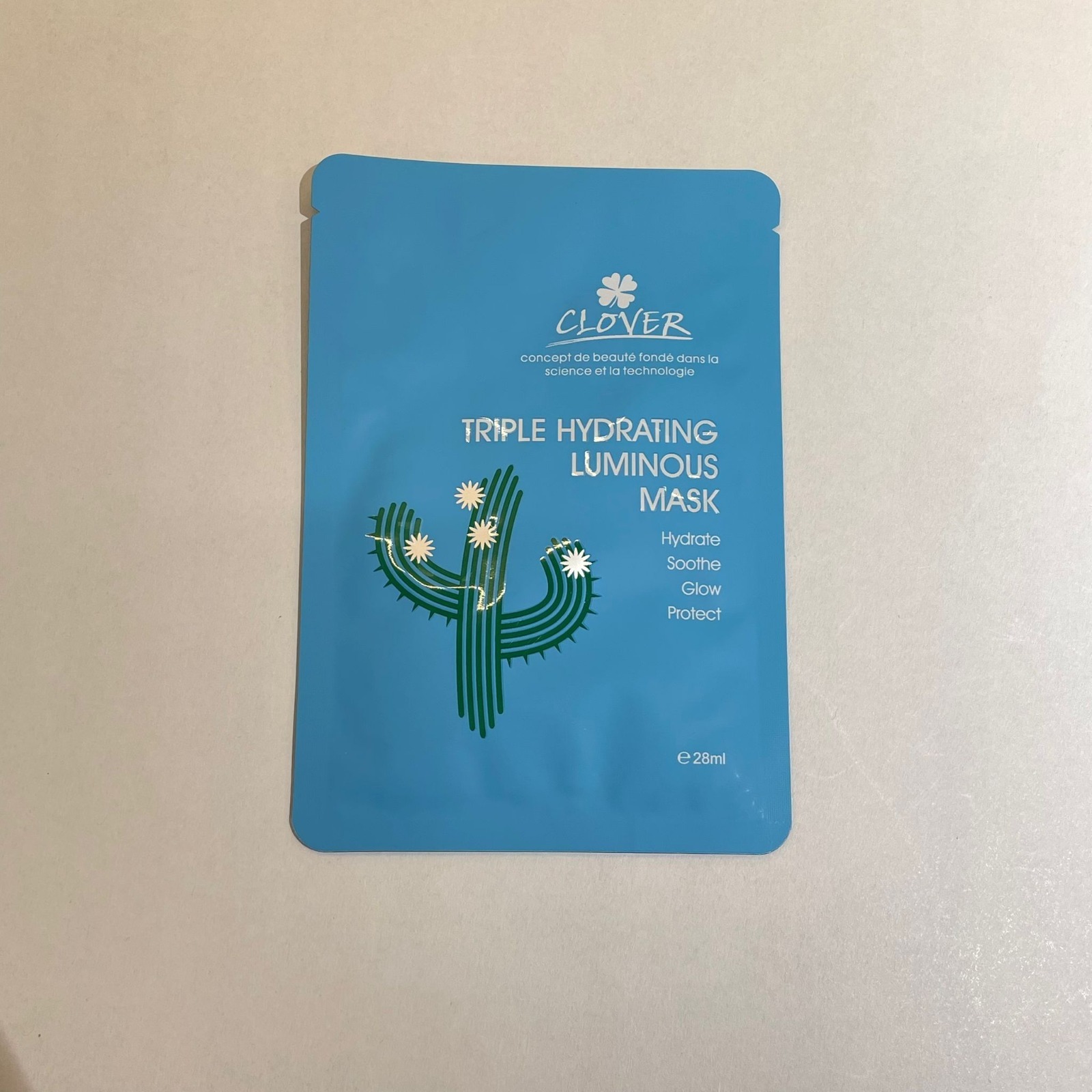 關鍵字BE9. CLOVER TRIPLE HYDRATING LUMINOUS MASK 10片 優惠$105(30)