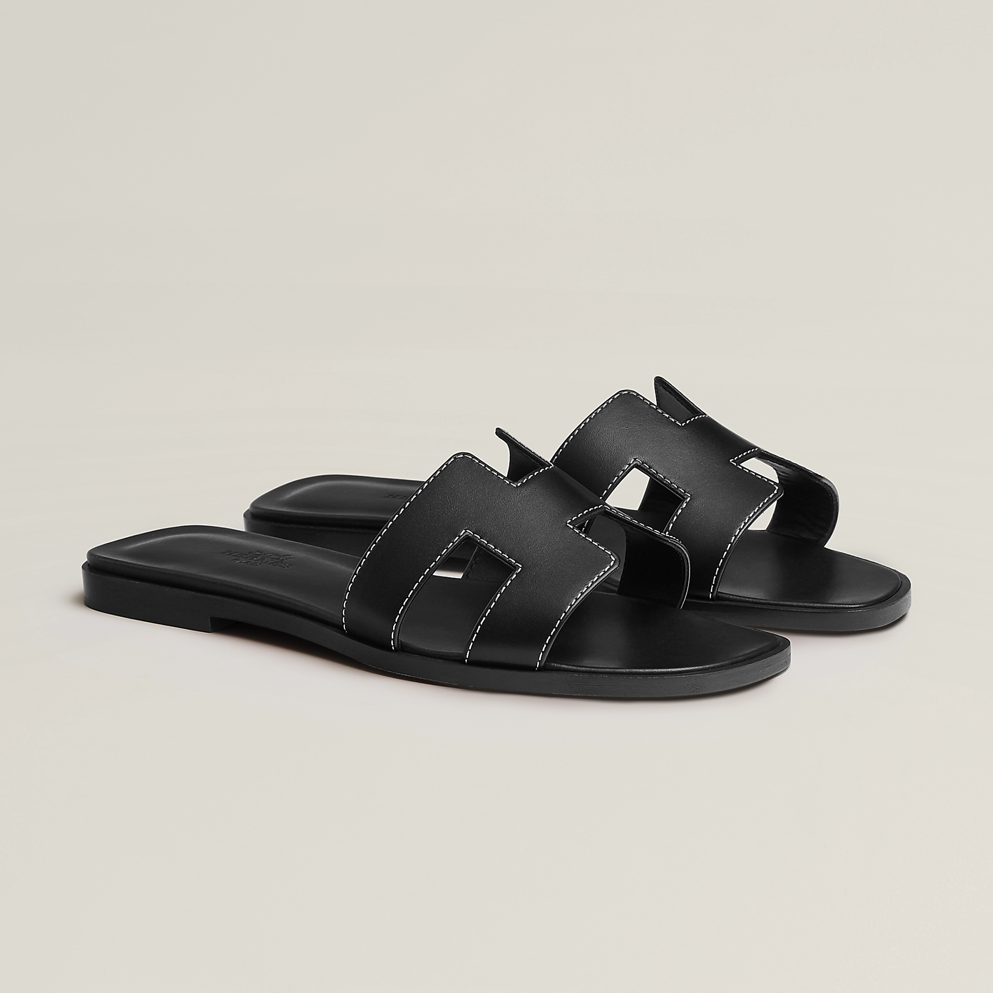 HERMES ORAN SANDALS NOIR 黑色平地 拖鞋