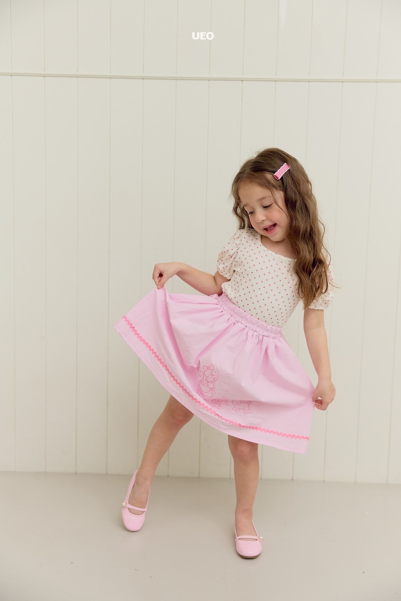 Ueo Girl and Duck Skirt