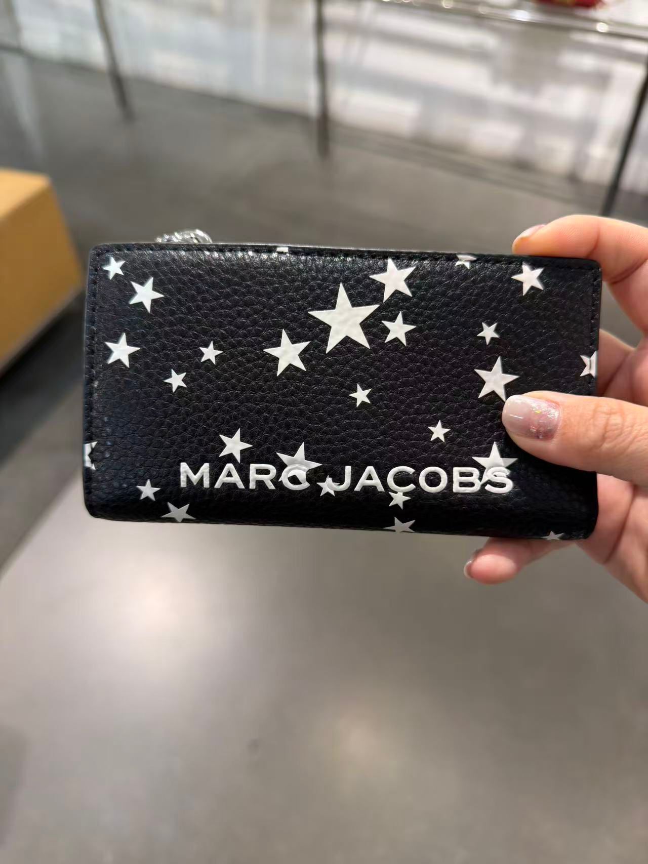 【預購】Marc Jacobs H051568 黑色星星銀包