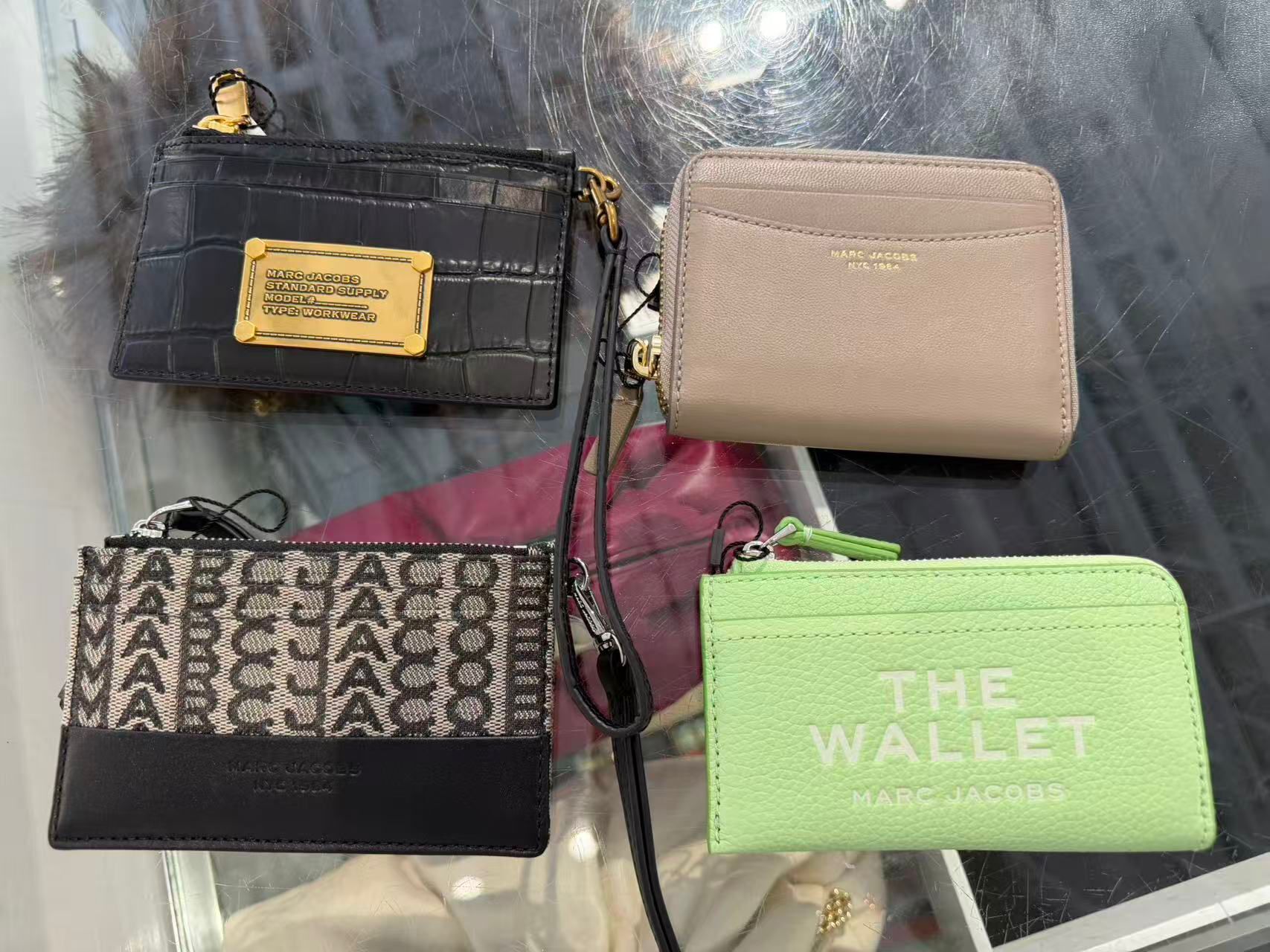 【預購】Marc Jacobs H051571 銀包