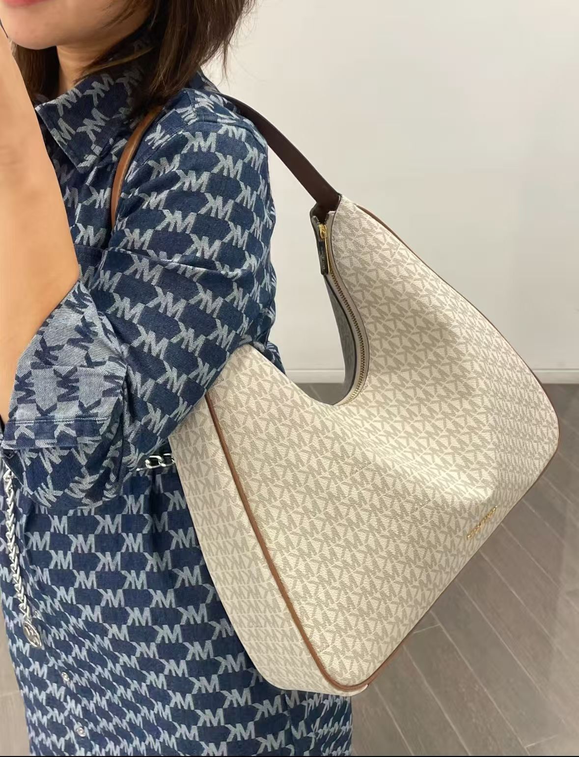 【預購】Michael Kors H051627 Nolita大號hobo袋