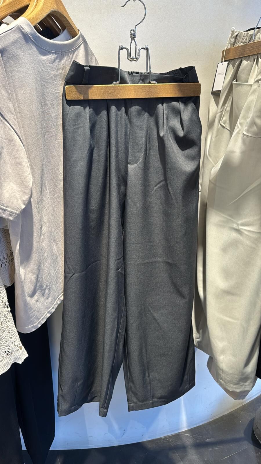 NC09 腰 26-37 長38 hip 50 $299