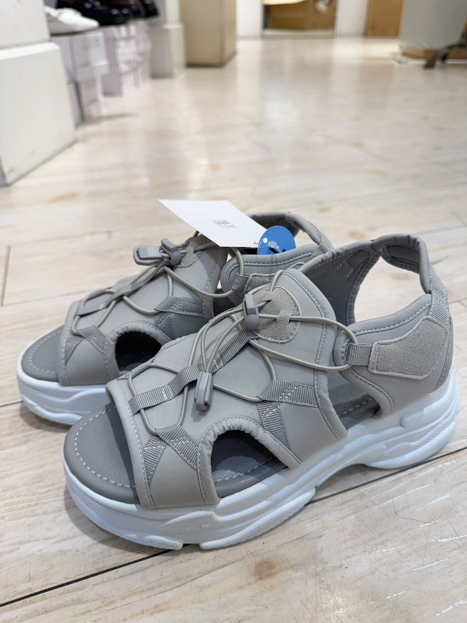 NC60 $399 鞋盒+30