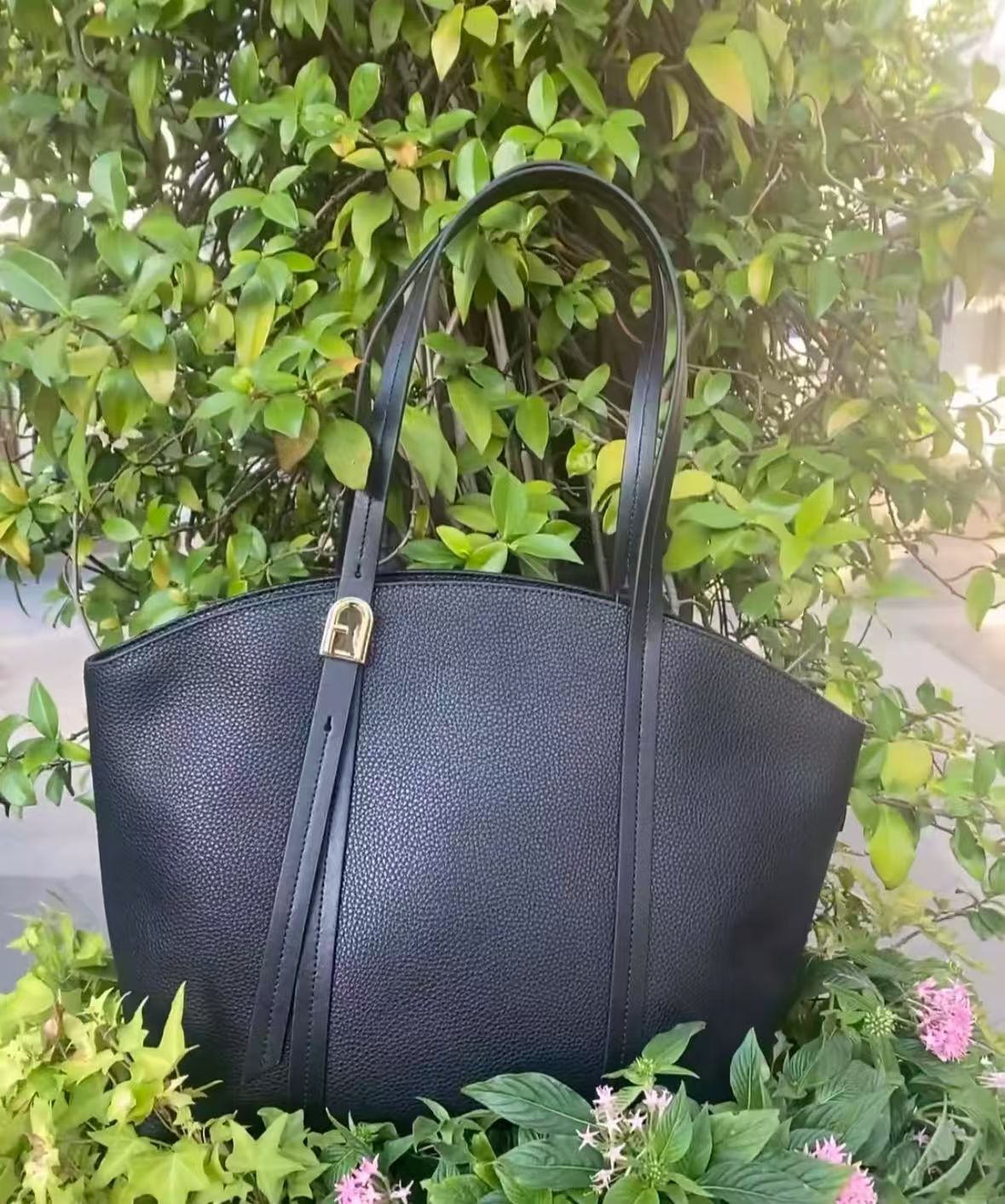 【預購】 Furla  H051631 黑色Planet A大號托特包