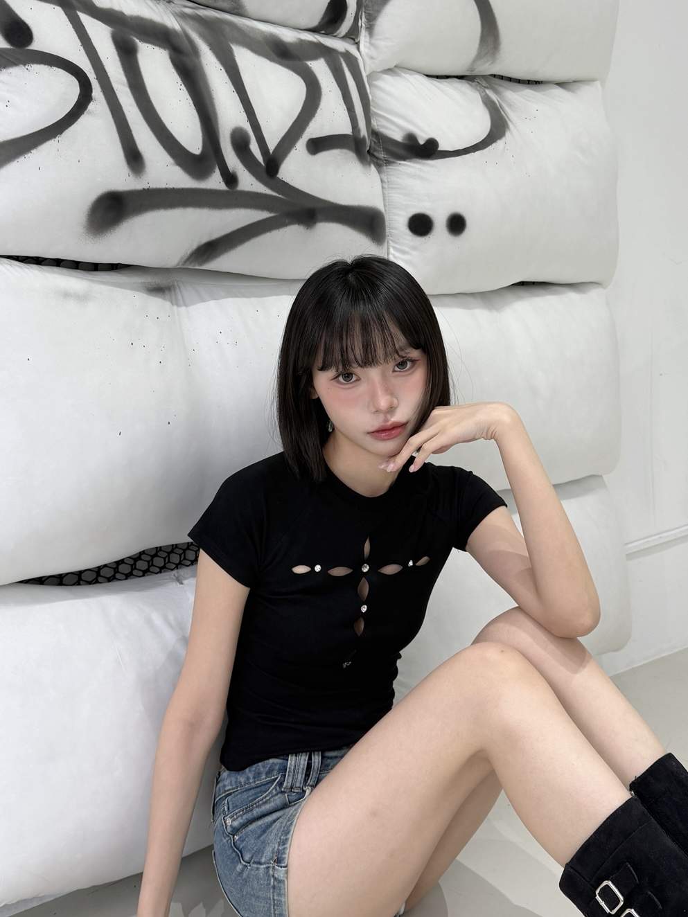 性感標配💌簍空鑽鑽十字彈性短袖上衣(3色)