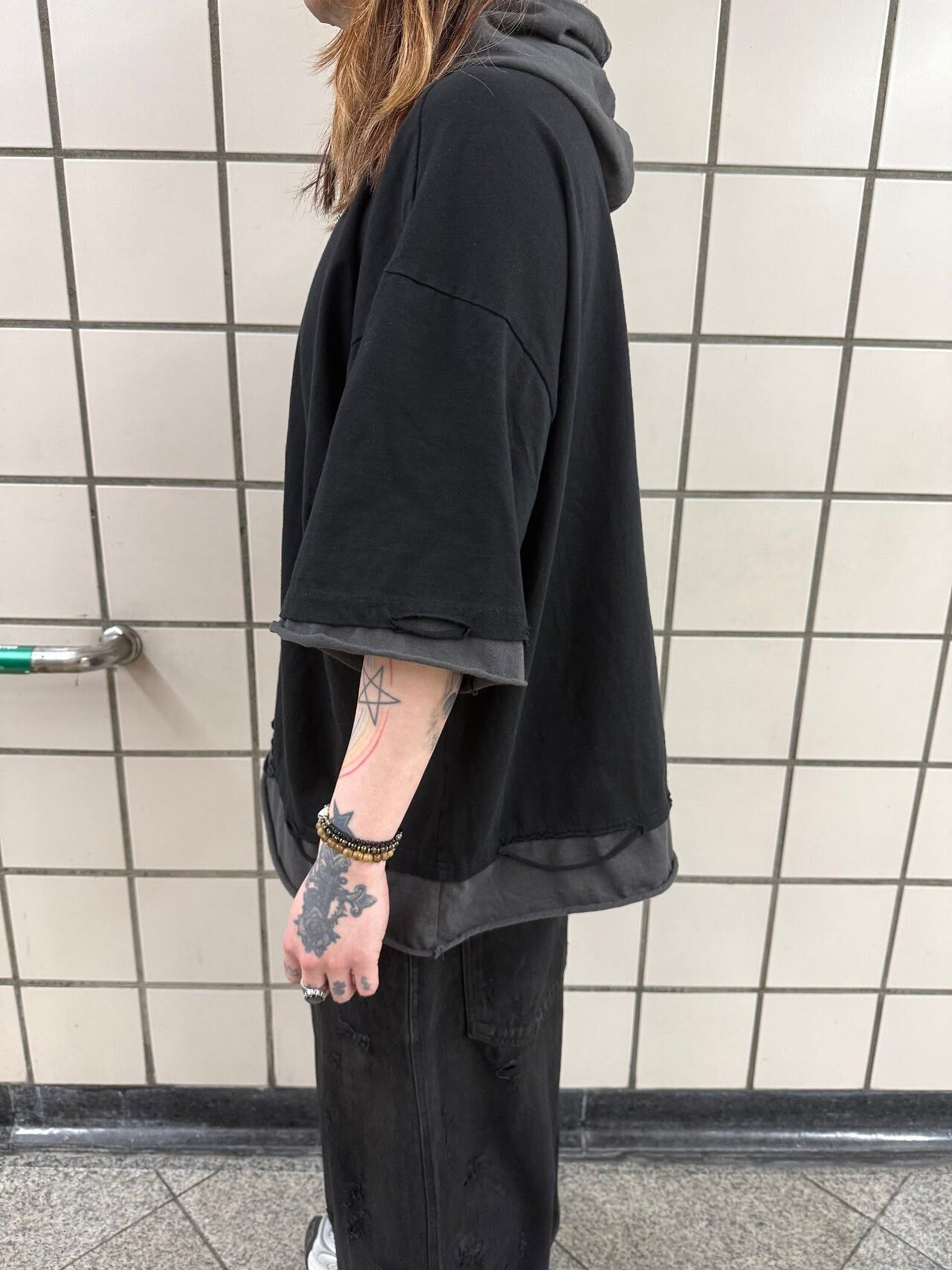 淨色破邊連帽短袖Tee GLAMOUR-158T