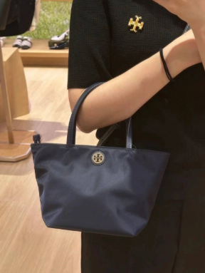 【預購】Tory Burch E0505801 尼龍超輕身兩用款Tote Bag (深藍色)