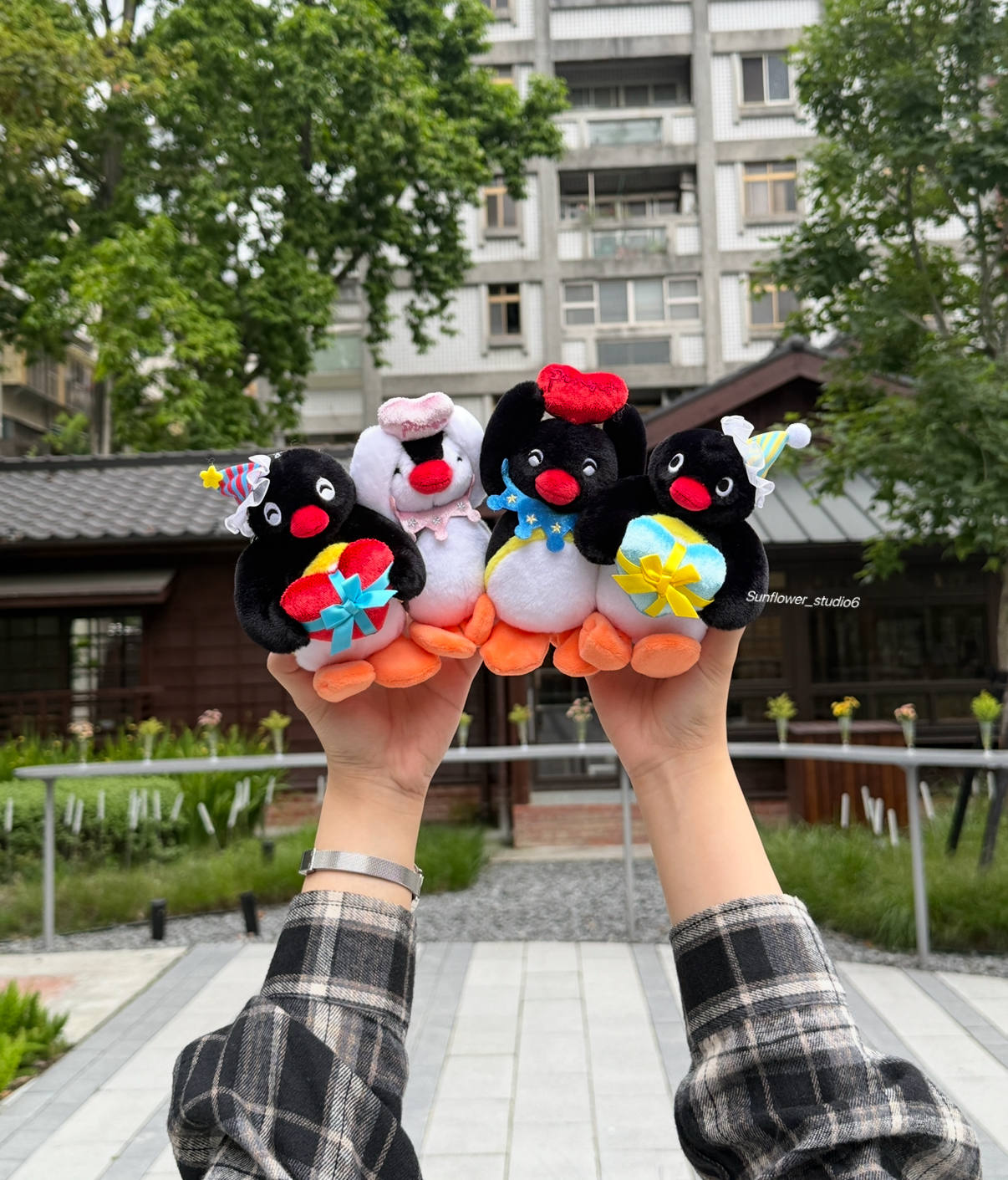 PINGU 企鵝家族 可愛生日520系列 毛絨吊飾 鑰匙圈 吊飾 祝福 慶祝 傳遞 心意 4款(任買兩件711免運)/預購