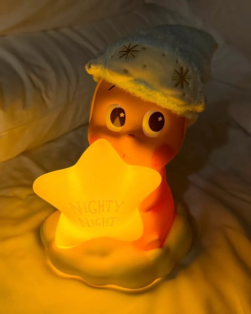 <夜晚溫柔陪伴🥹>MART 泡泡瑪特星星人經典系列 晚安拍拍燈