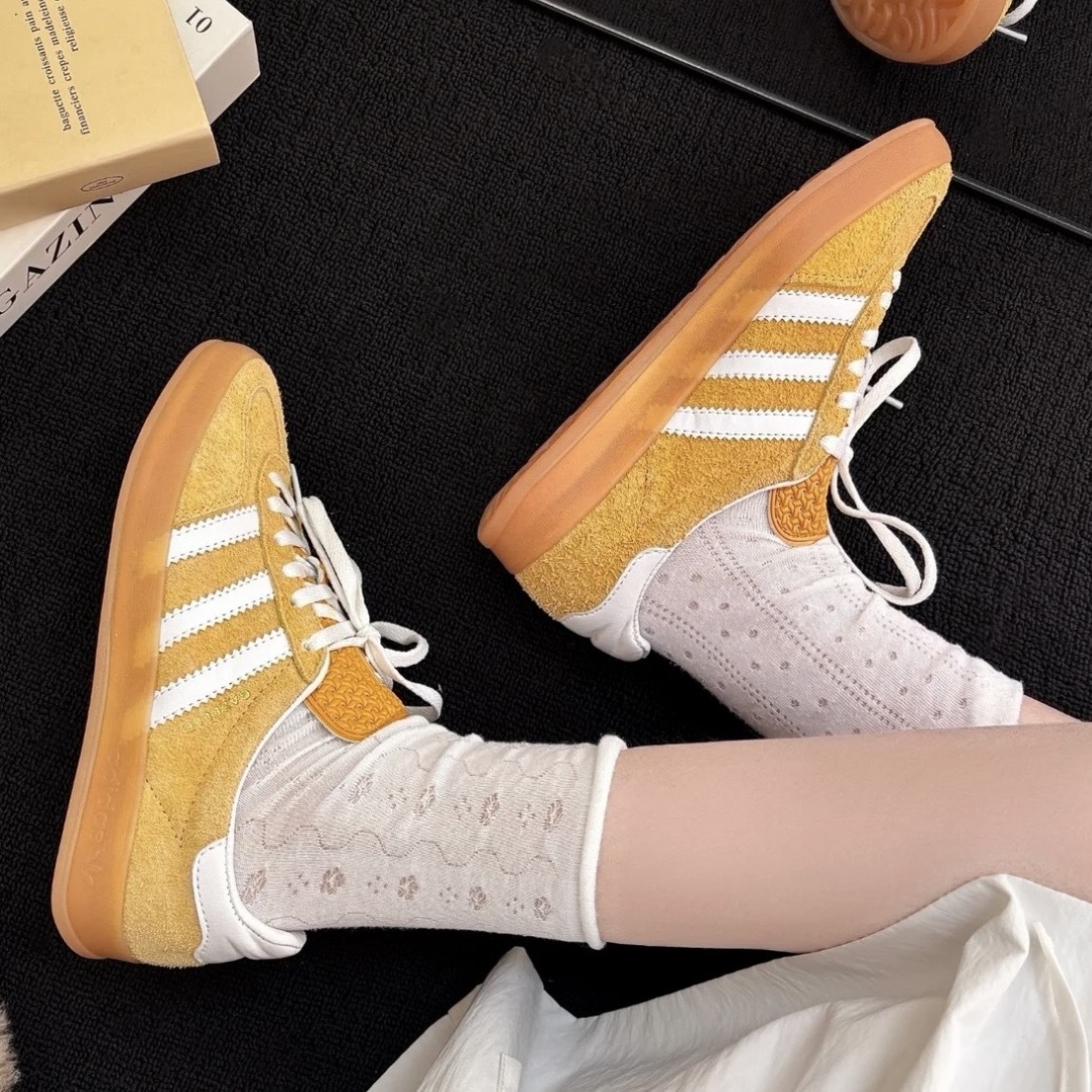 ADIDAS ORIGINALS GAZELLE 芒果黃 亮黃 麂皮 德訓鞋 愛迪達 HQ8716