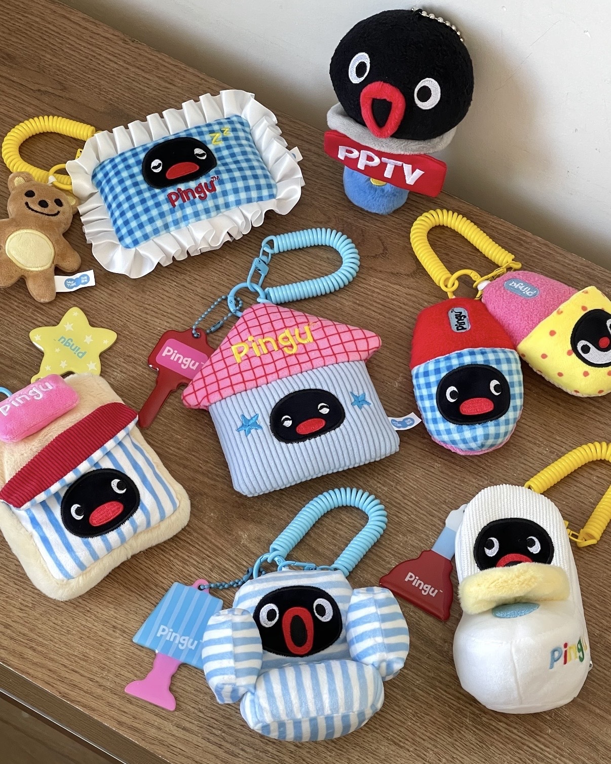 PINGU 企鵝家族 正版授權 無奇的一天 造型 鑰匙圈 吊飾 / 預購