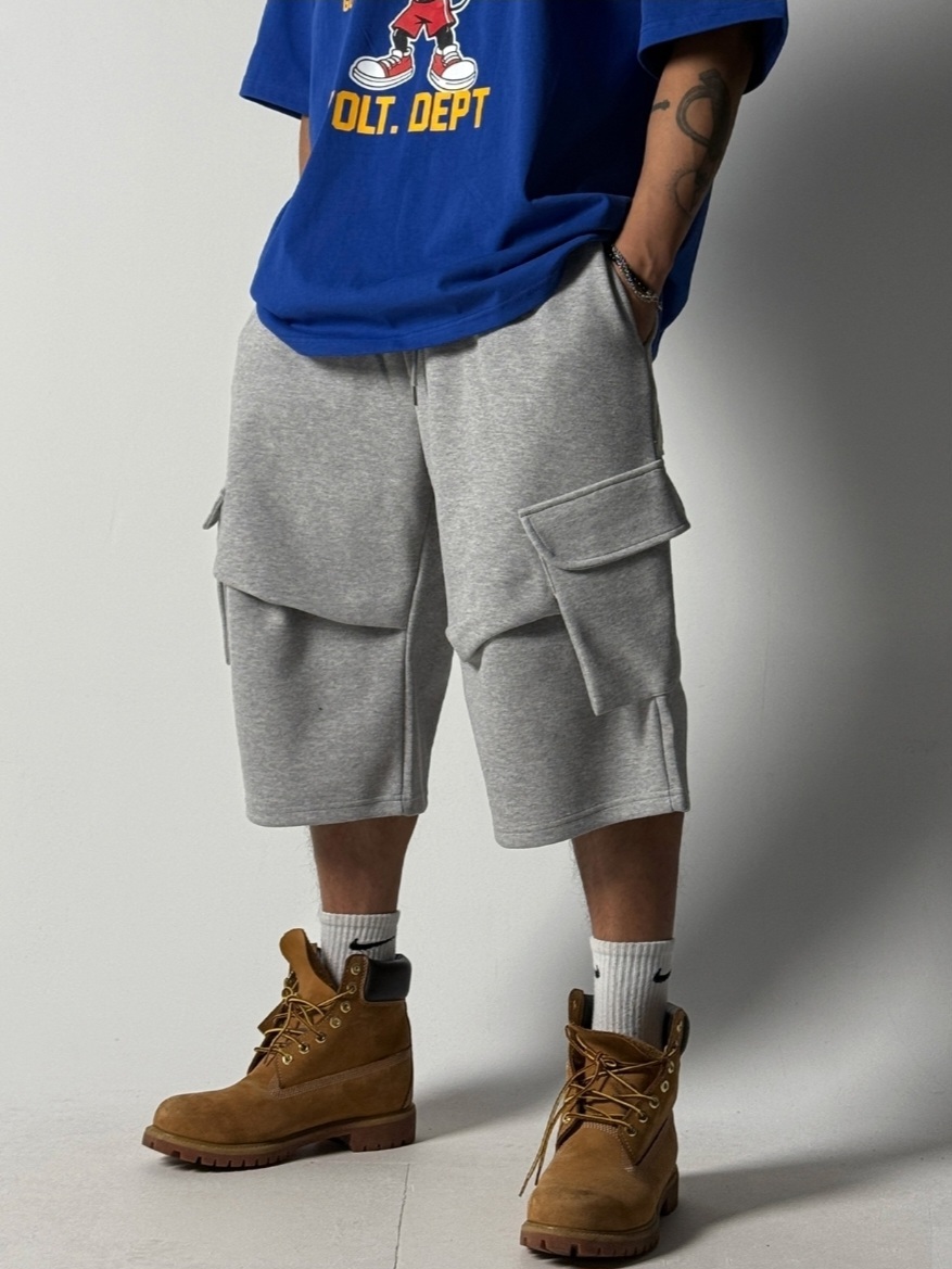 Number bermuda shorts
