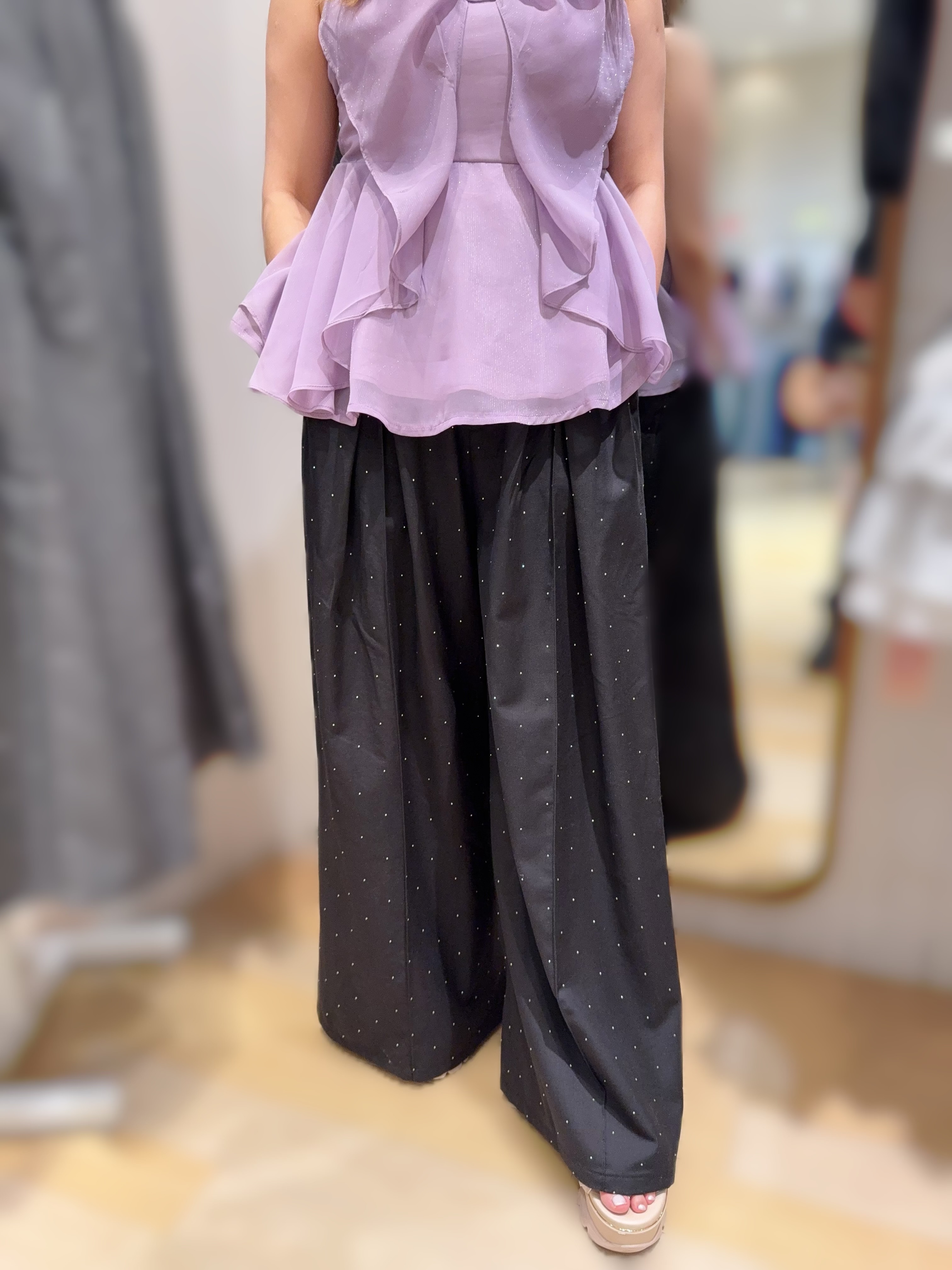 CA21  閃褲 Fsize:長39 腰26-32 hip50/ PFsize:長39 腰27-33 hip 51 $329