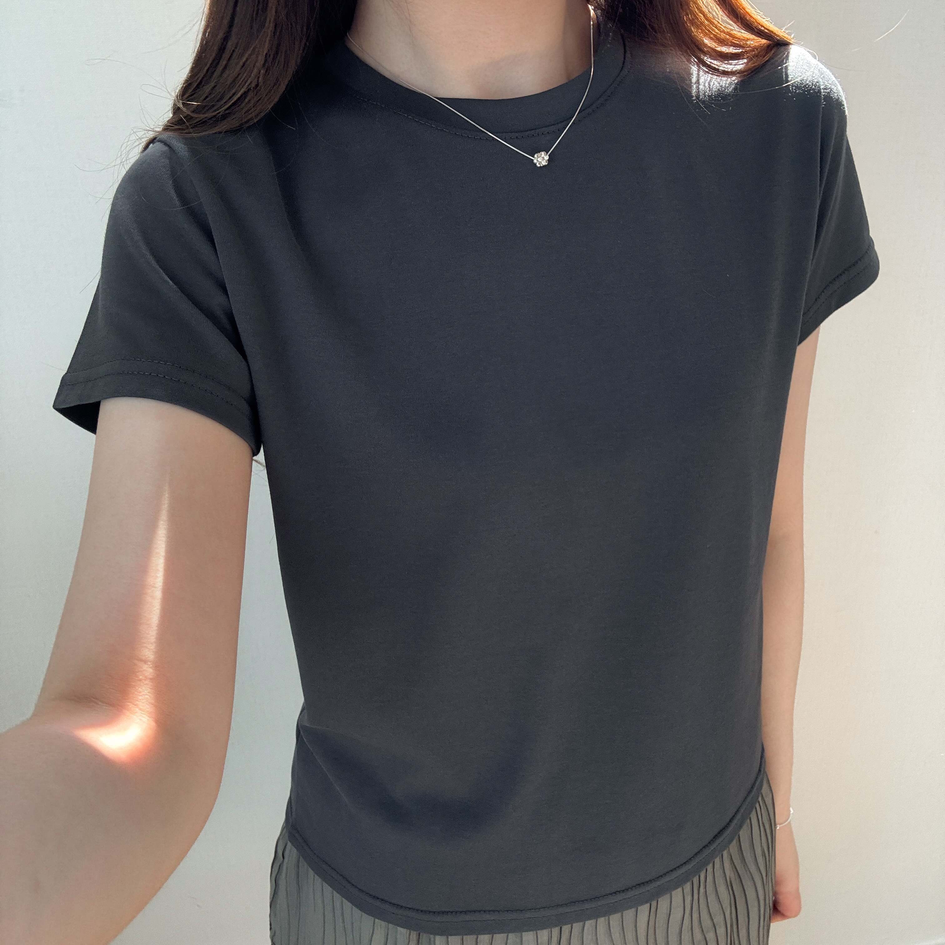 滑料basic tee