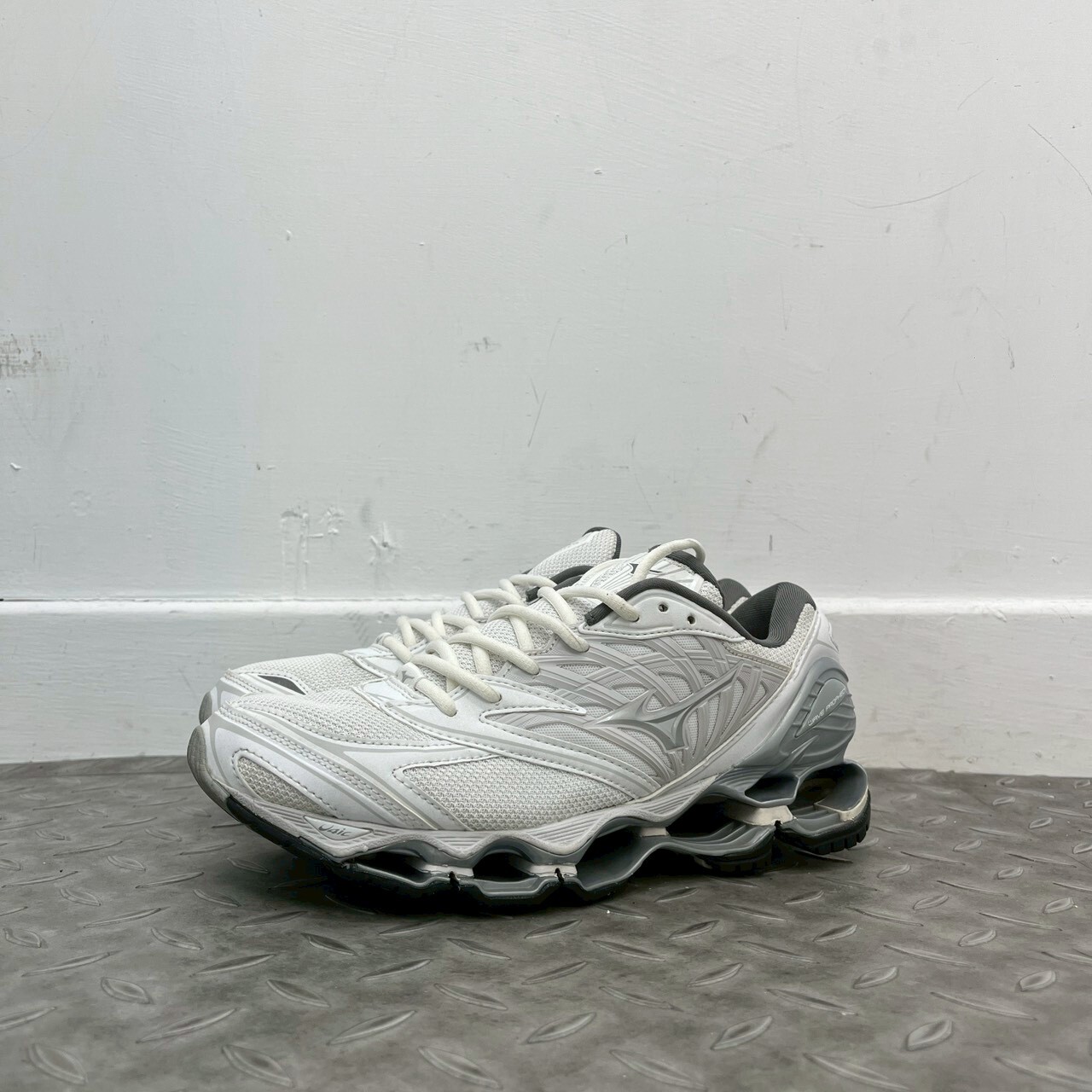 MIZUNO WAVE PROPHECY LS SIZE 26.5CM