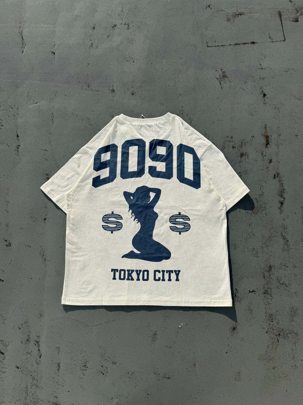 【9090】0509發售 Sexy Logo Dollar Tee