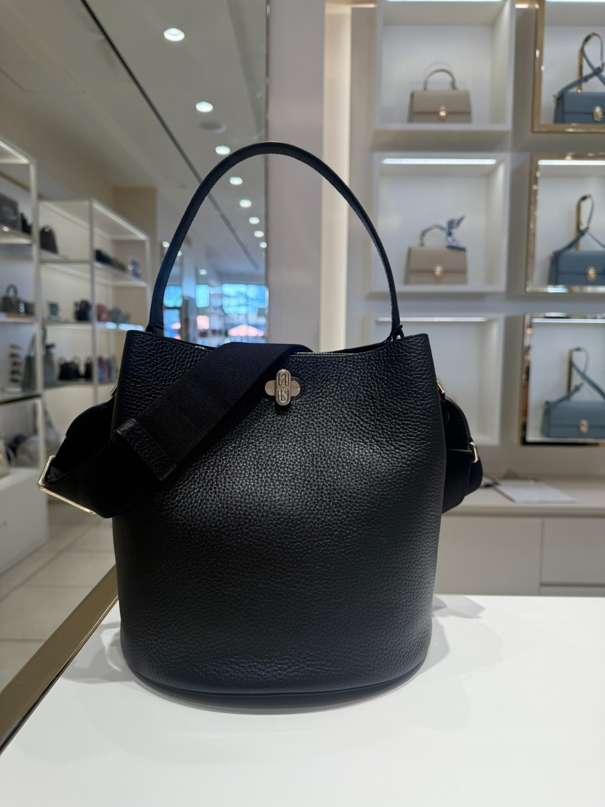 【預購】Furla H051715 Danae 大號水桶包