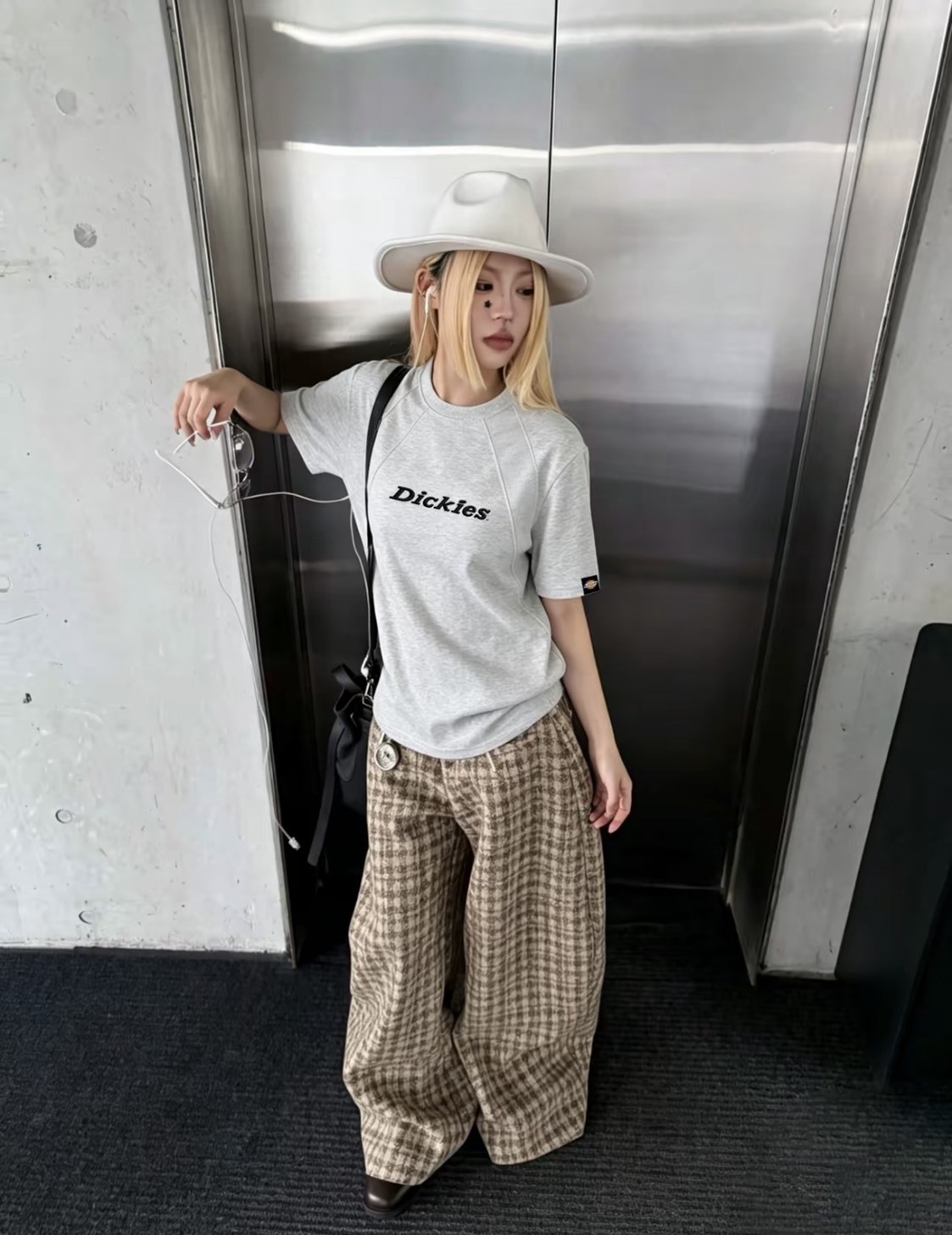 （現貨）Dickies 復古logo 拼接線條 短T DKU262NKTJ29