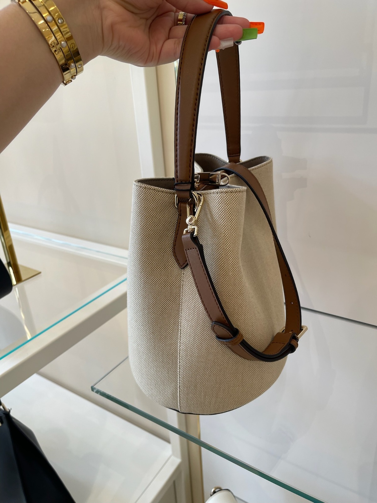 【預購】Furla H051732 Danae 大號米色拼色水桶包