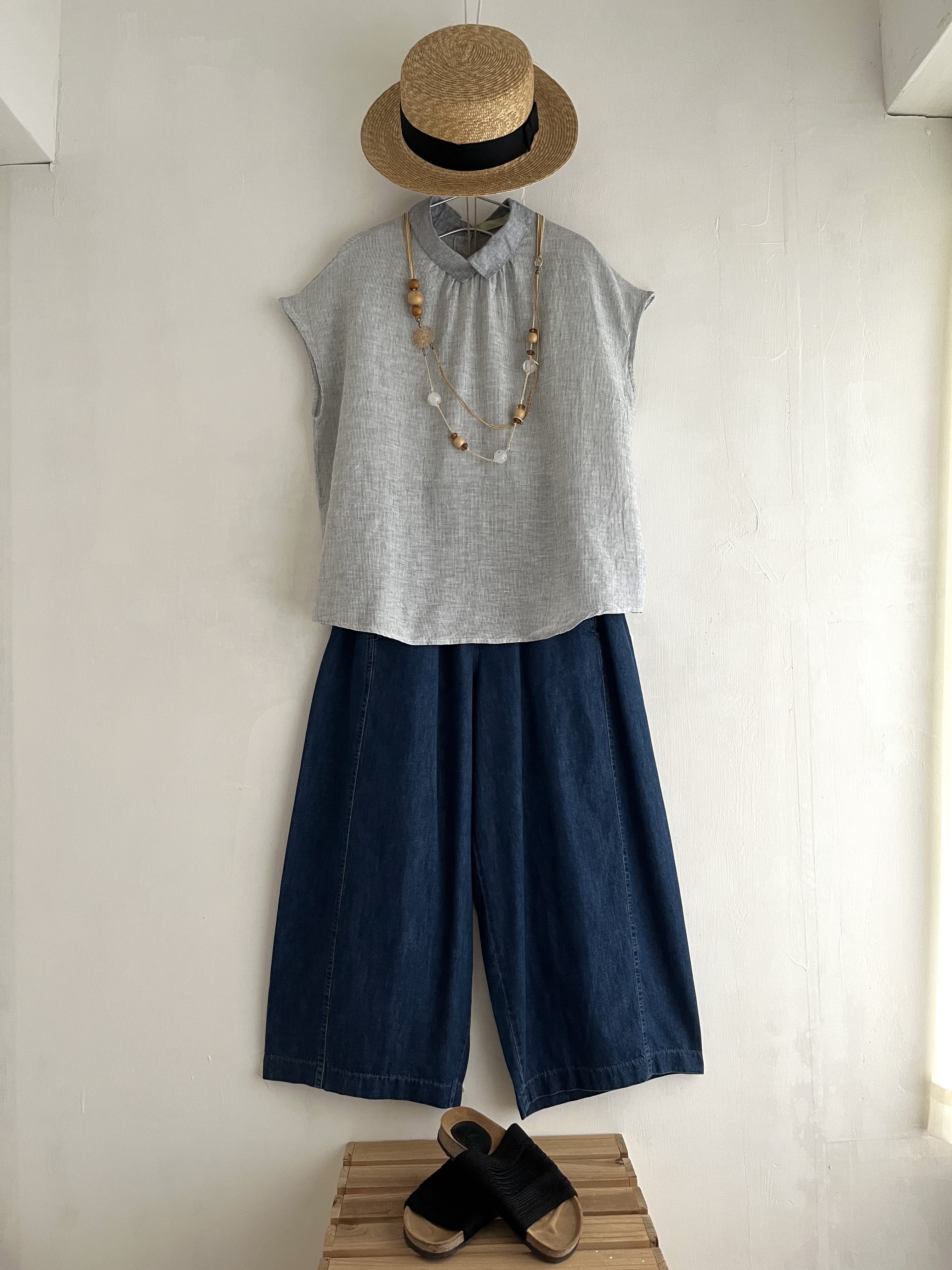 Furr rate藍灰色條子top