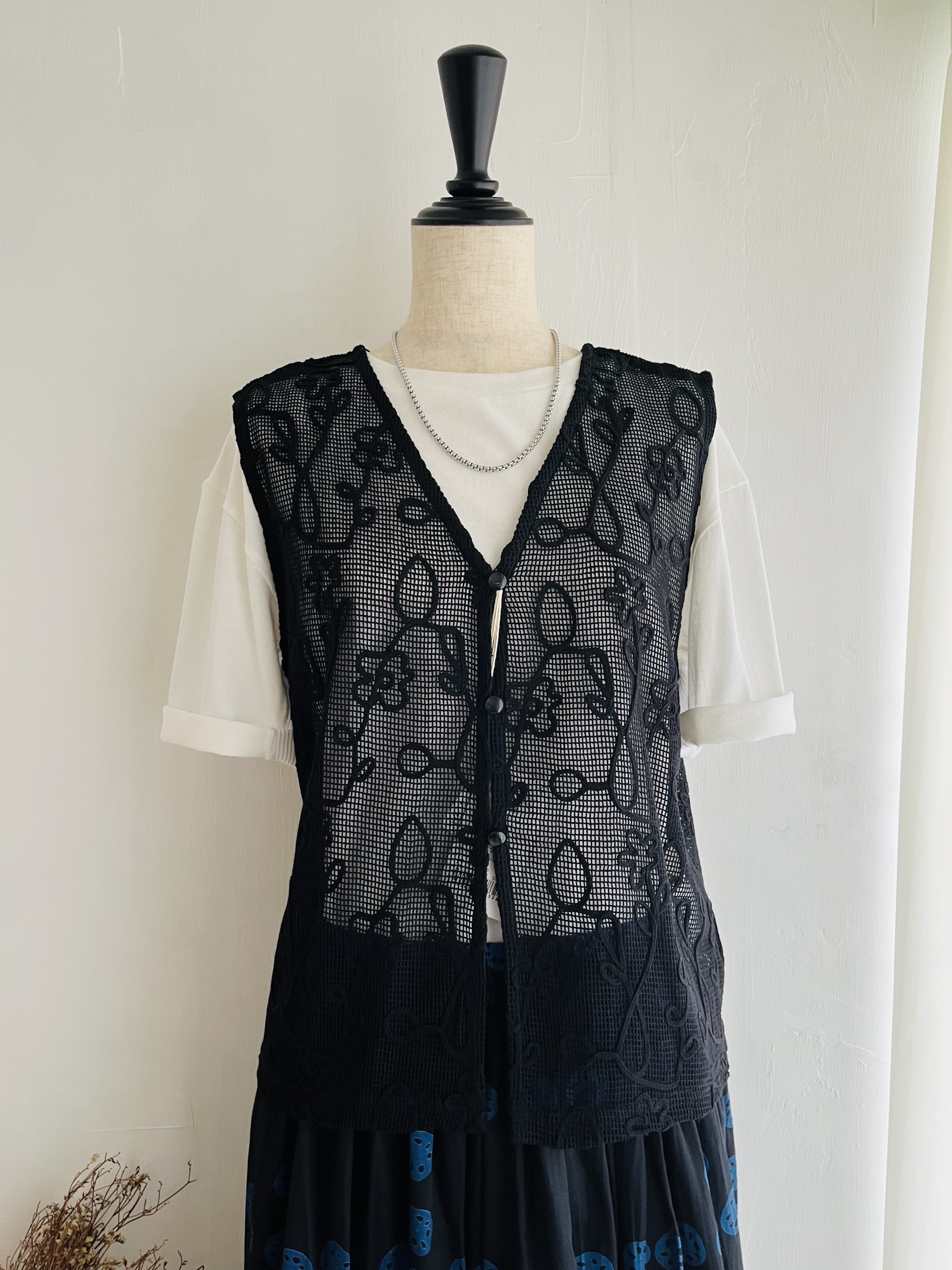 Keitto黑色立體花綱背心外套