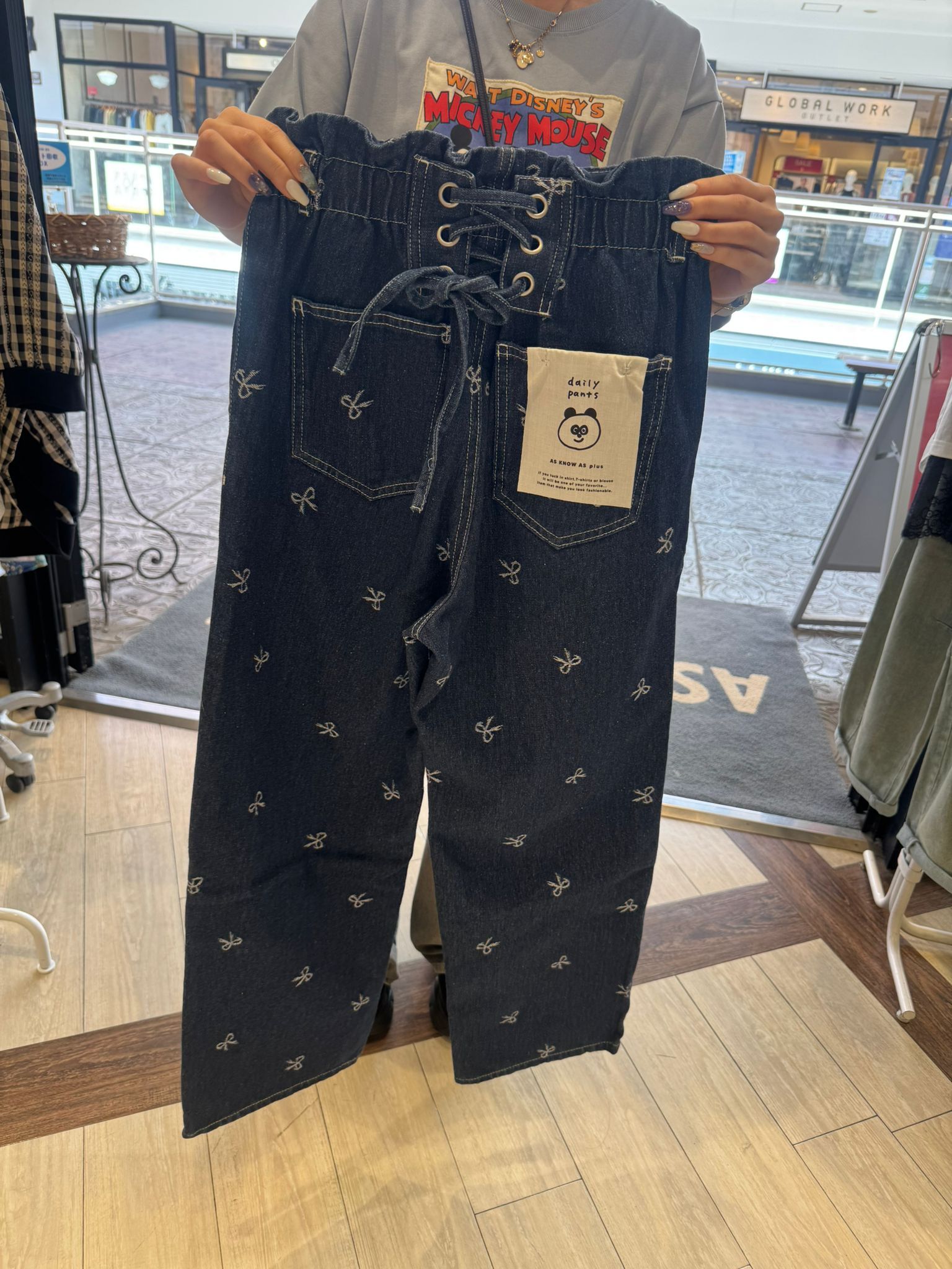 Ak02 腰25-33 長38.5  hip 40 $339