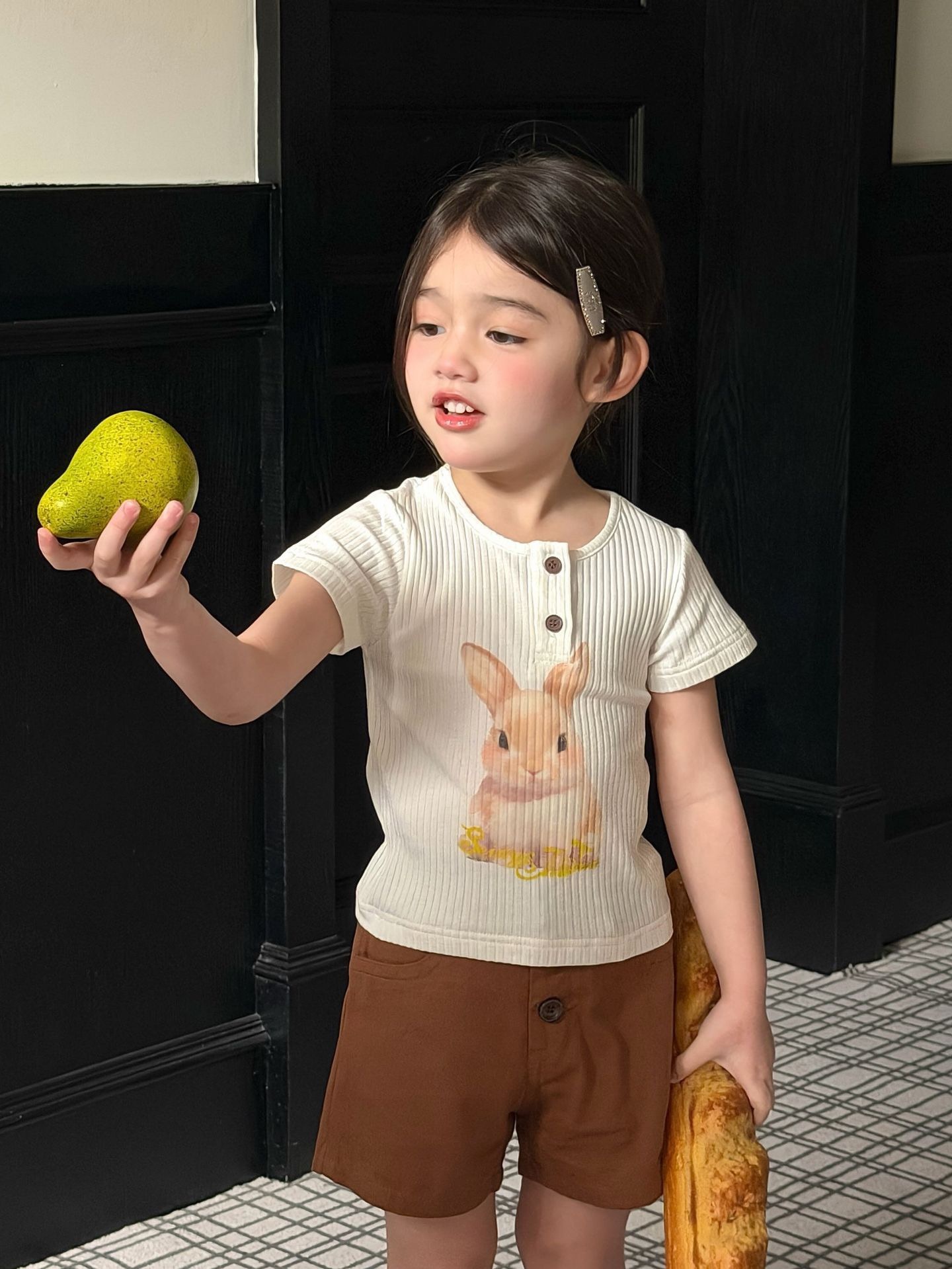 合身兔兔彈力上衣