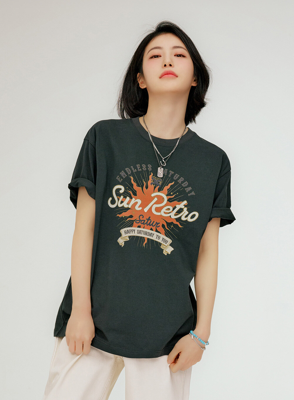 SATUR New Sun Retro Graphic T-Shirt