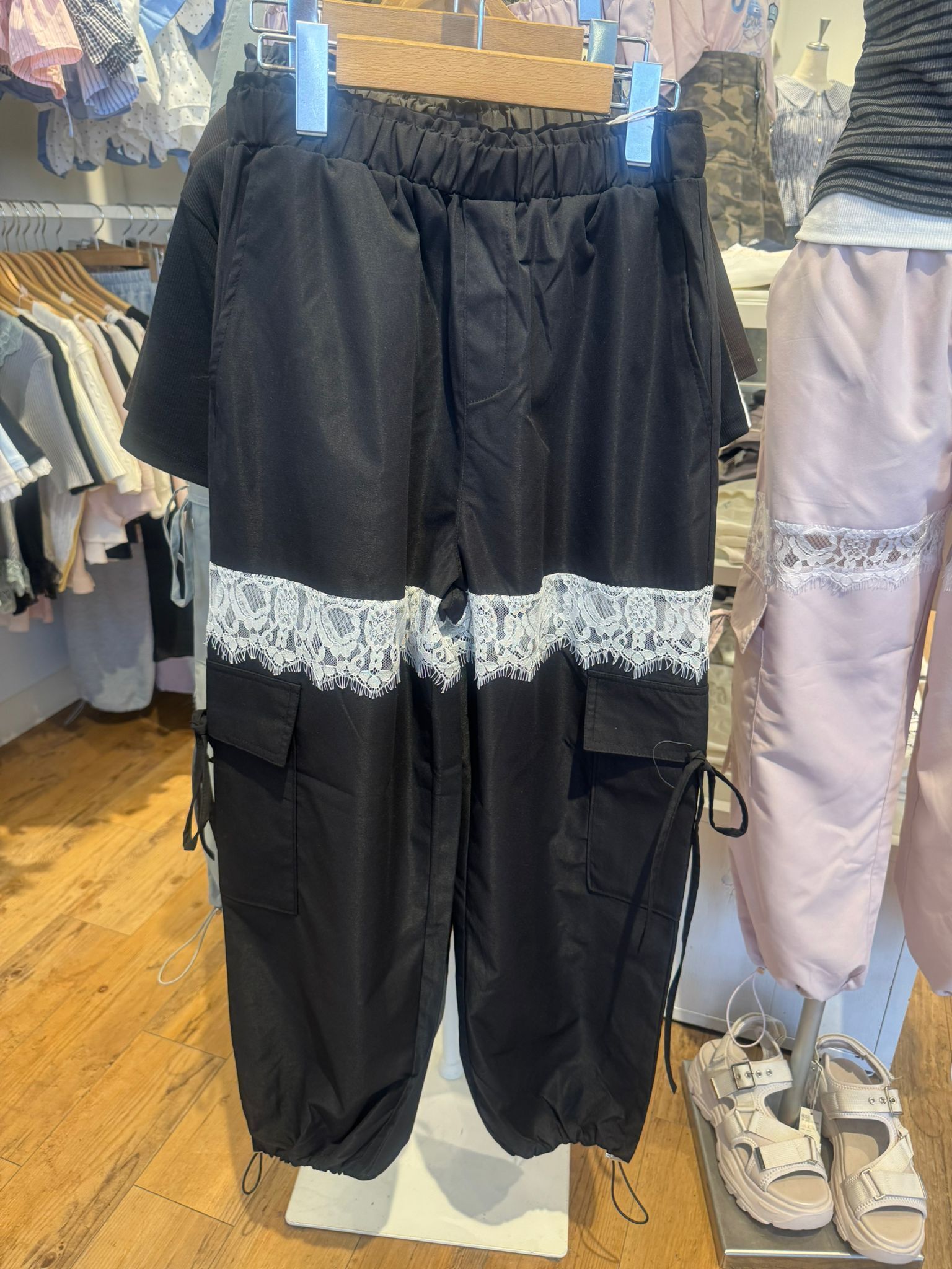 OE01  腰26-39 長37 hip 50 $299