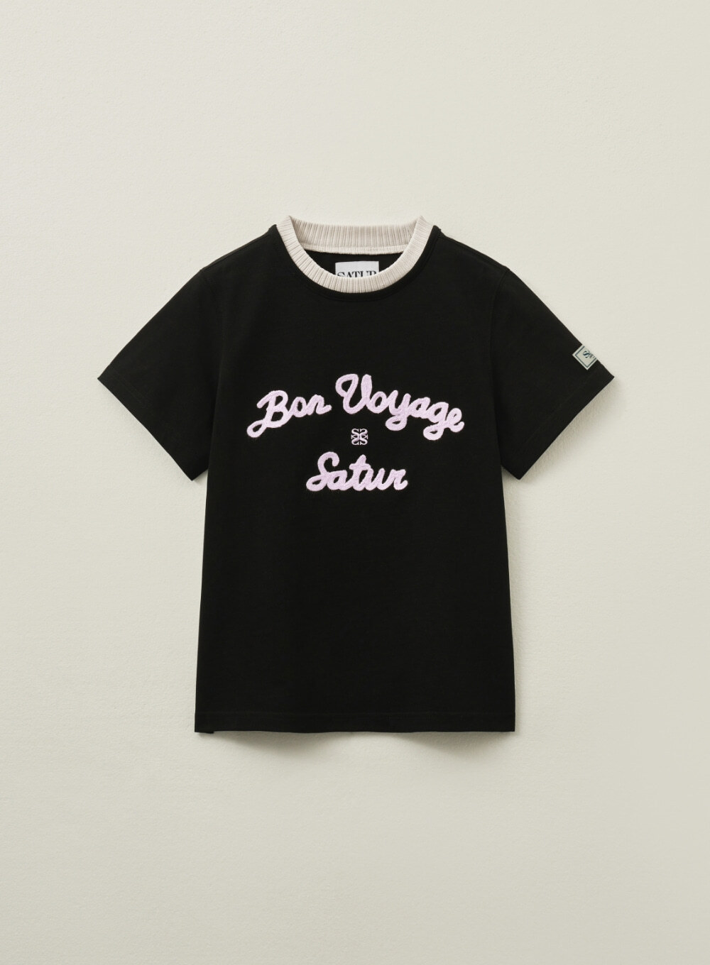 SATUR Satur Logo Voyage T-Shirt