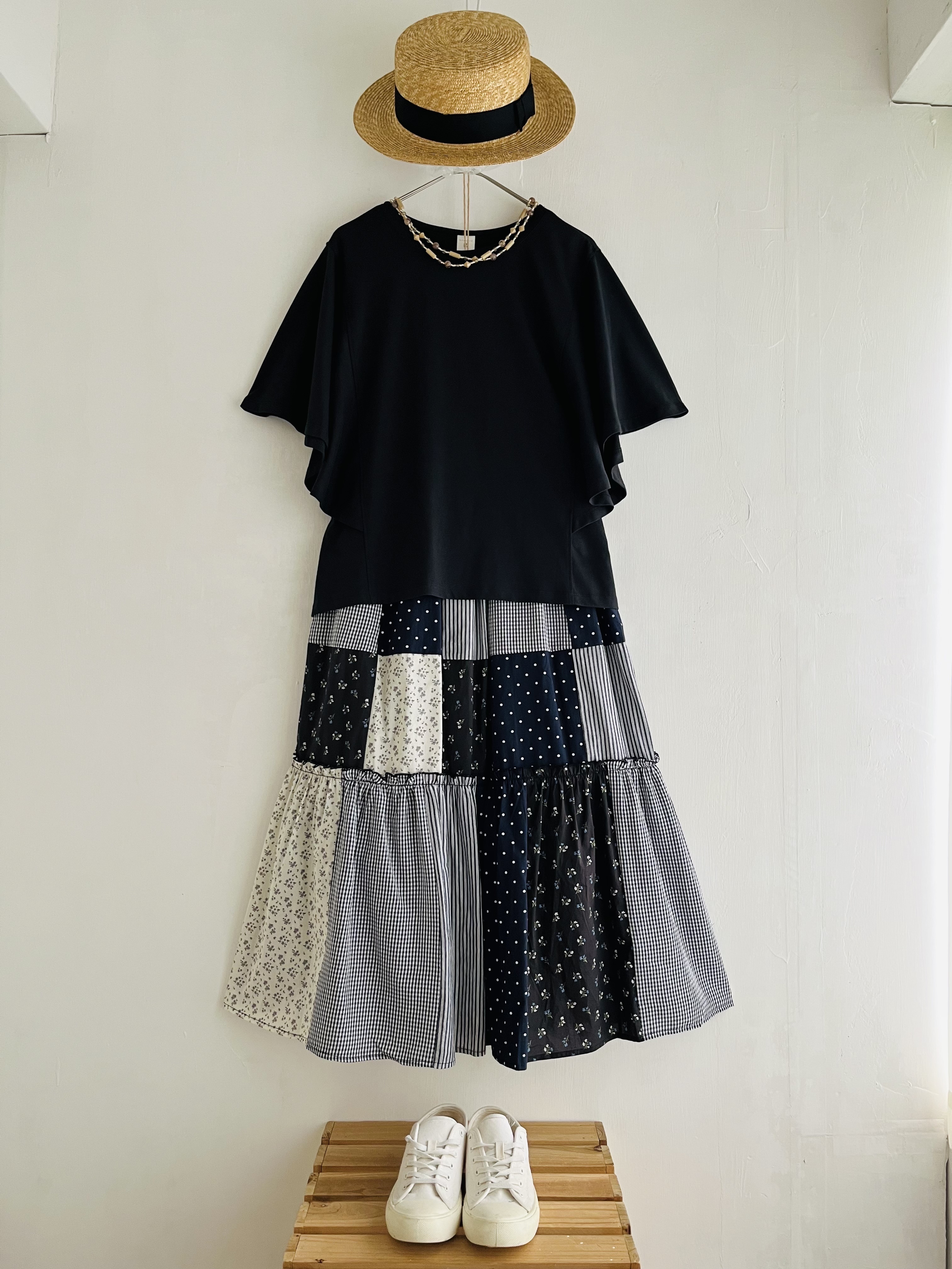 LILASIC黑色圓領top