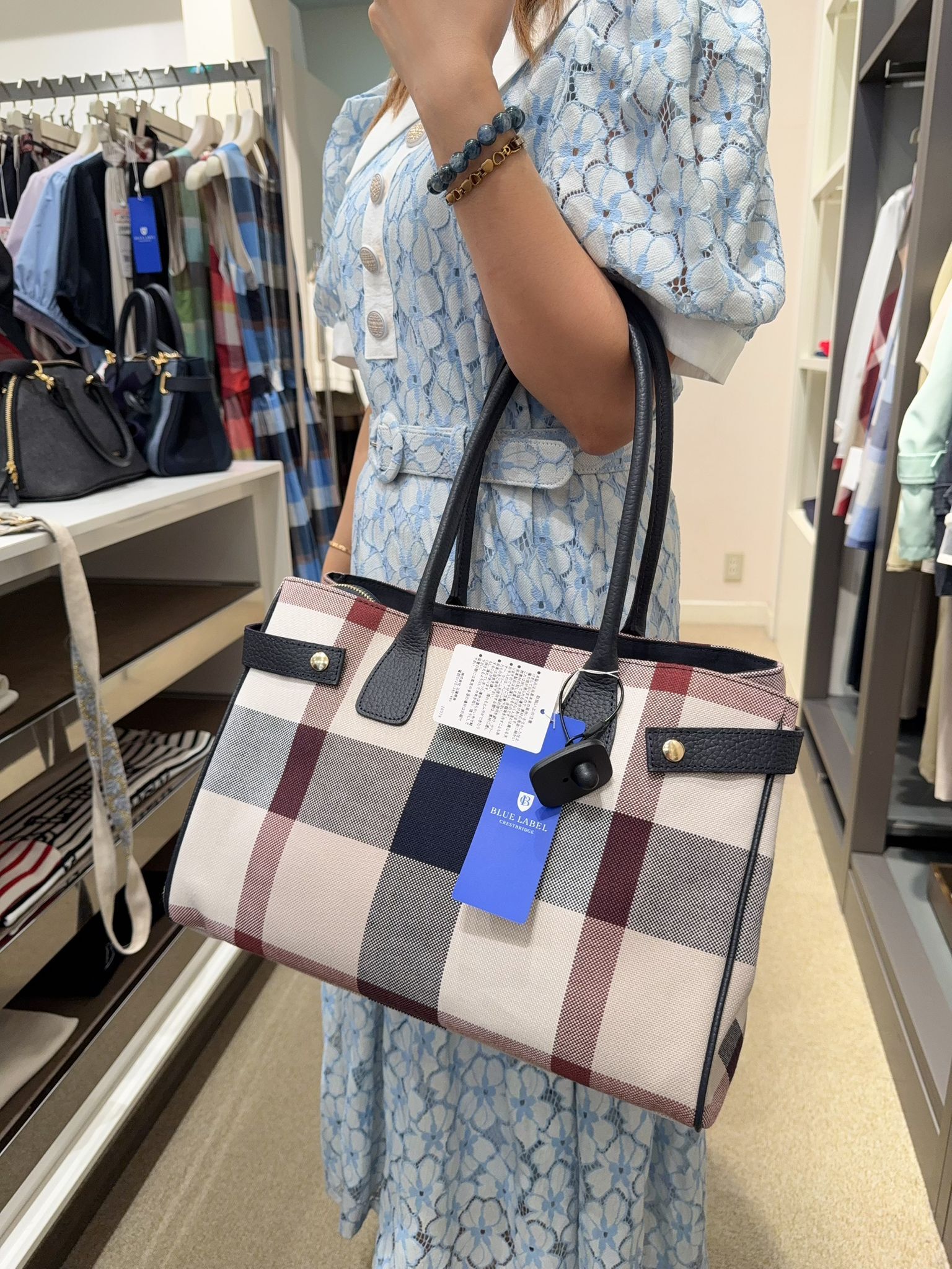 BL43 原價2599 Sale $1599 闊14高9.5