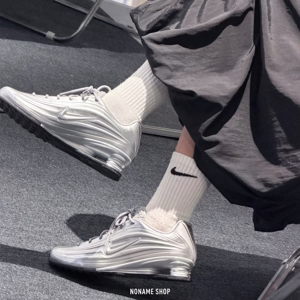 NIKE SHOX Z 復古 氣墊 緩震 彈簧鞋 銀色 (女款)